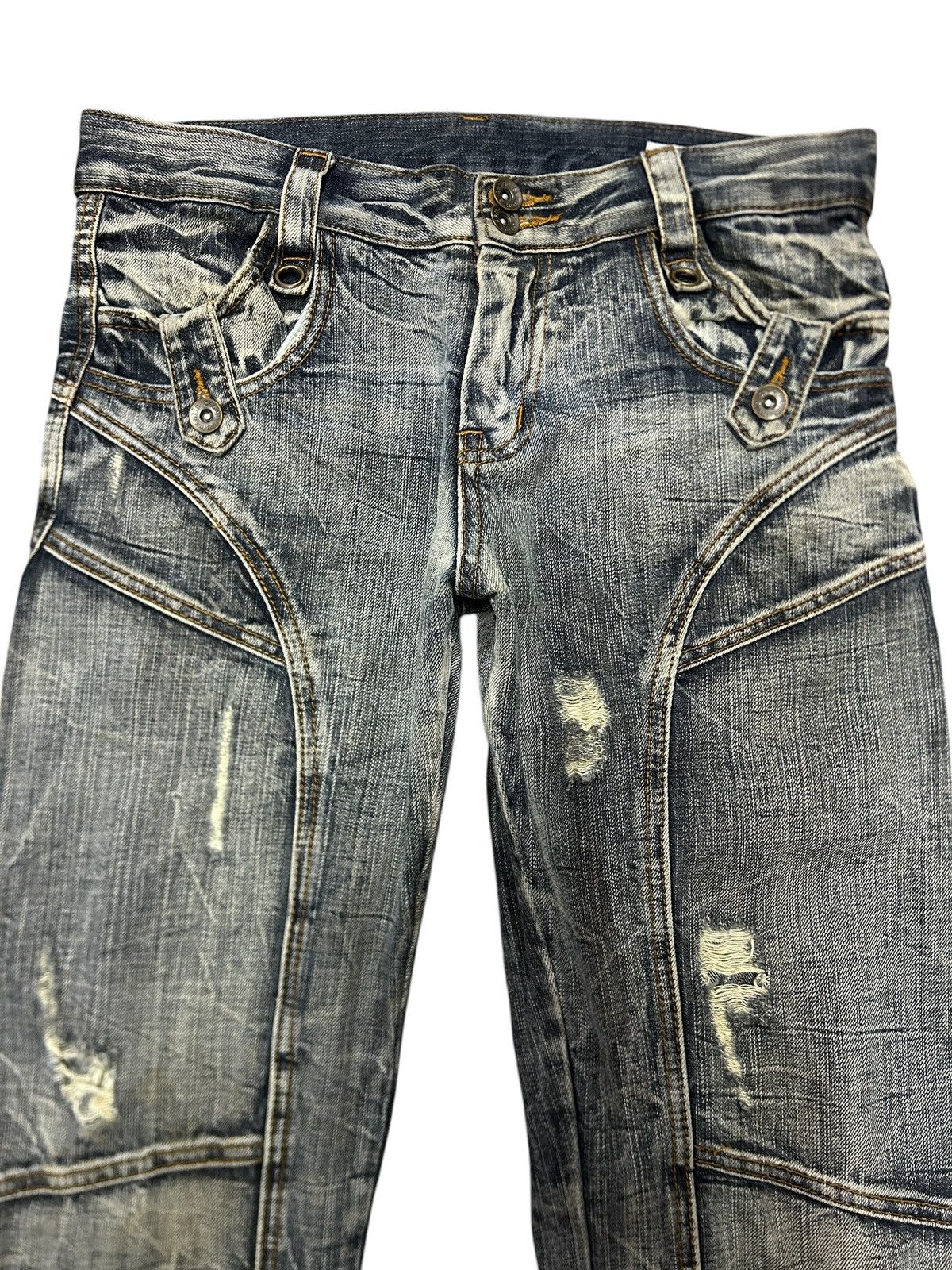 semanticdesign Vintage Semantic Design Clawmark Distressed Flare Jeans Size US 31 - 5 Thumbnail