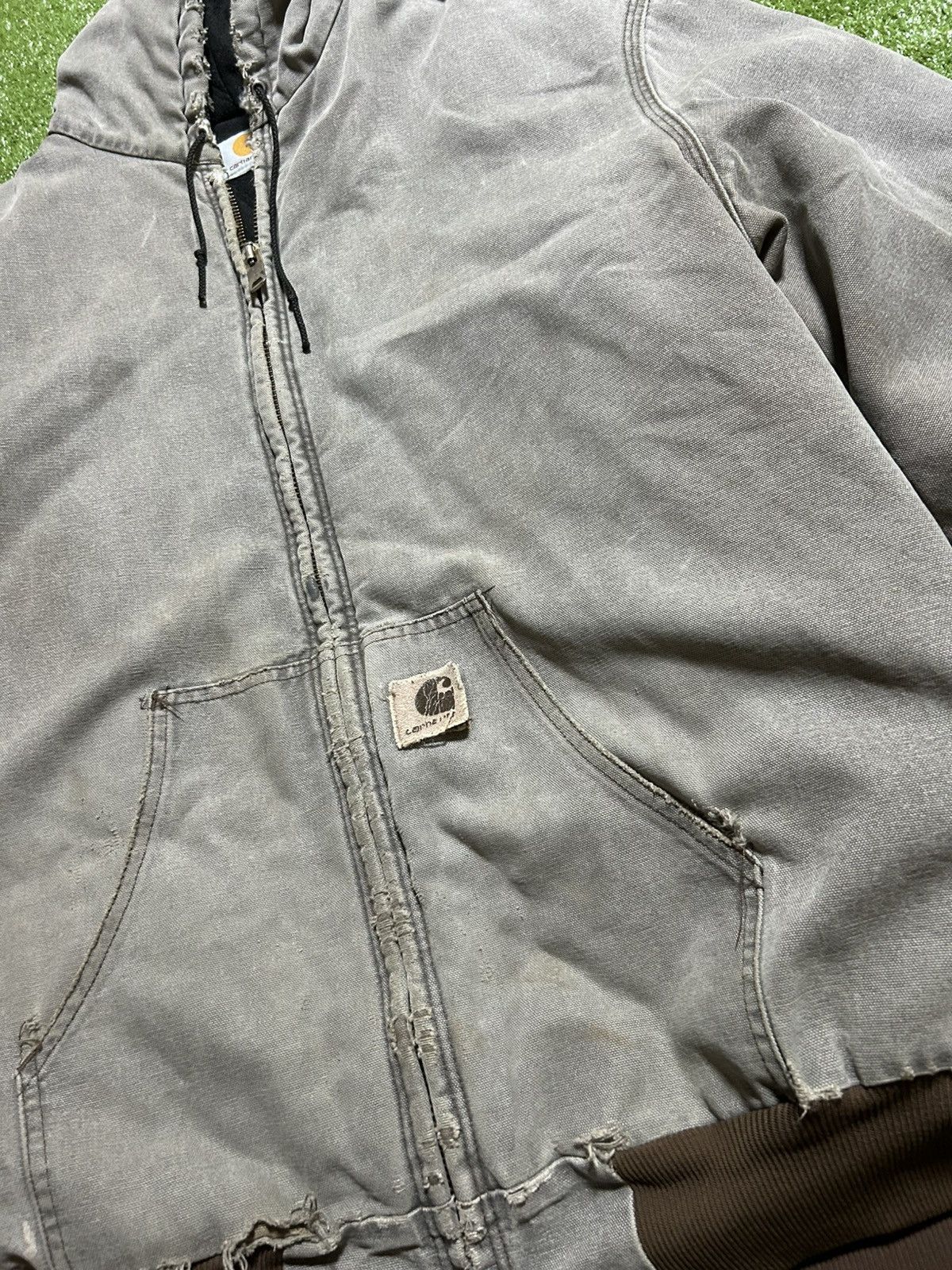 Carhartt VINTAGE 90’s CARHARTT DISTRESSED FADED WORKWEAR JACKET USA Size US XL / EU 56 / 4 - 3 Thumbnail