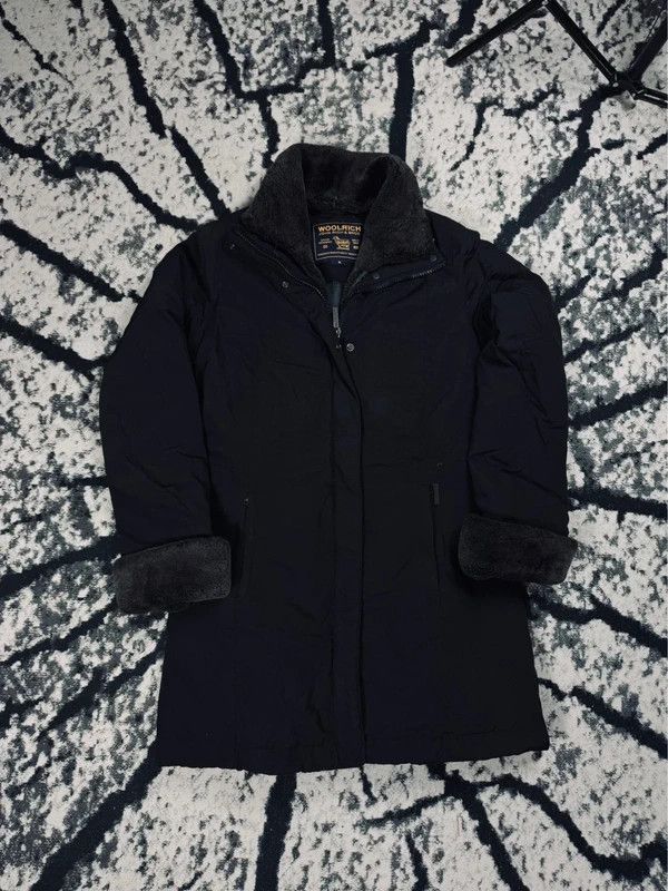 Other Woolrich down parka jacket black M logo Size M / US 6-8 / IT 42-44 - 1 Thumbnail