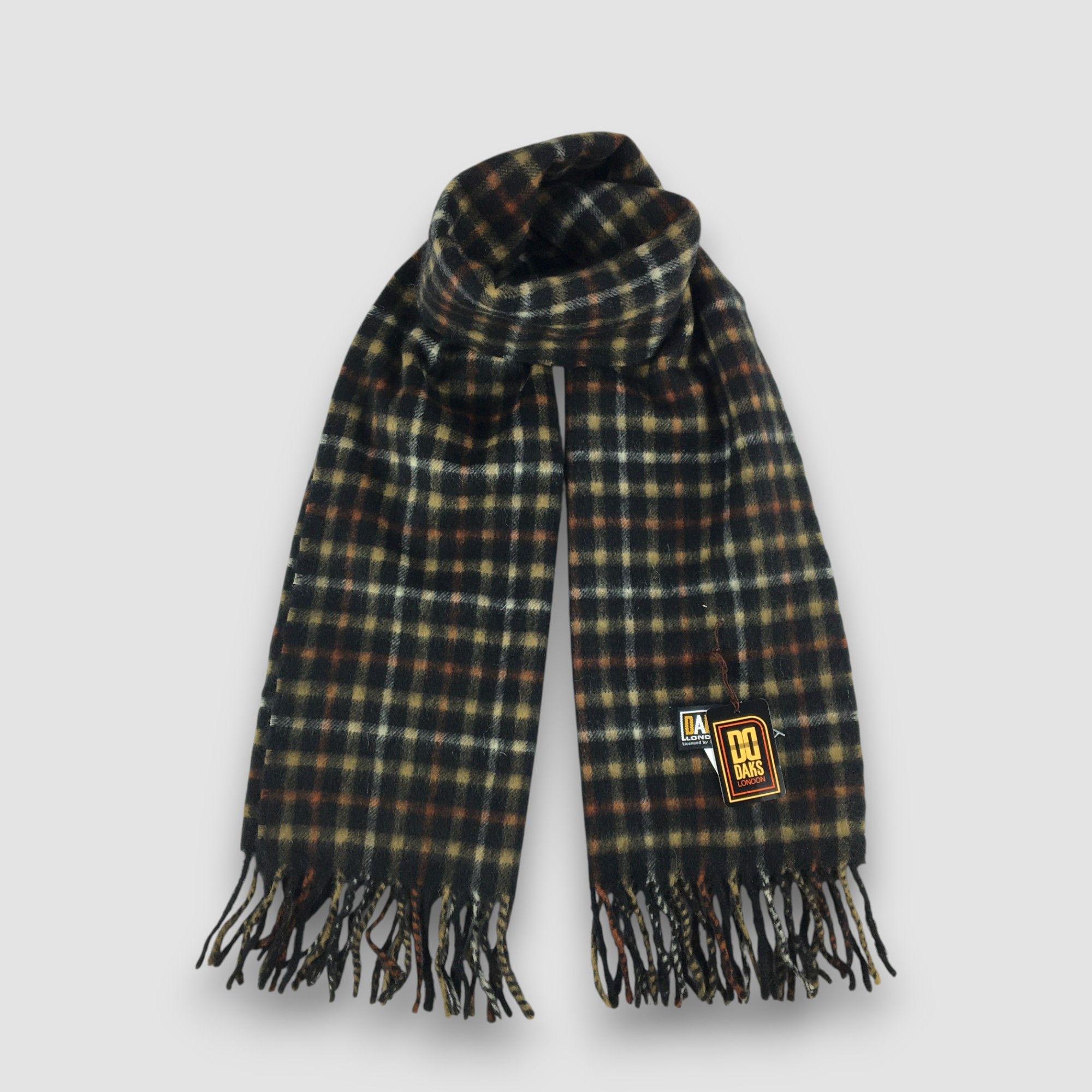 DAKS NWT Vintage Daks London Scarf Tartan Wool Fringe Scarves Size ONE SIZE - 1 Thumbnail