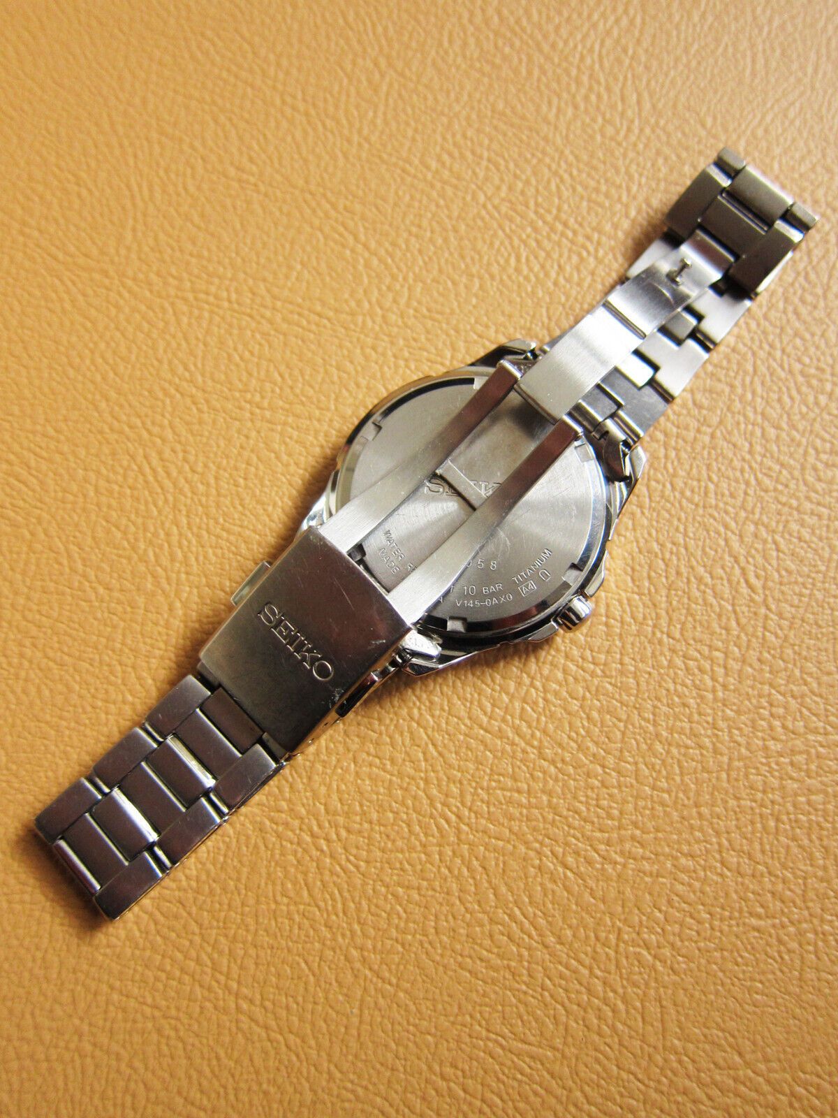 Seiko SEIKO V145-0AX0 Solar Titanium Men's Watch Black Dial (JDM) Size ONE SIZE - 9 Thumbnail