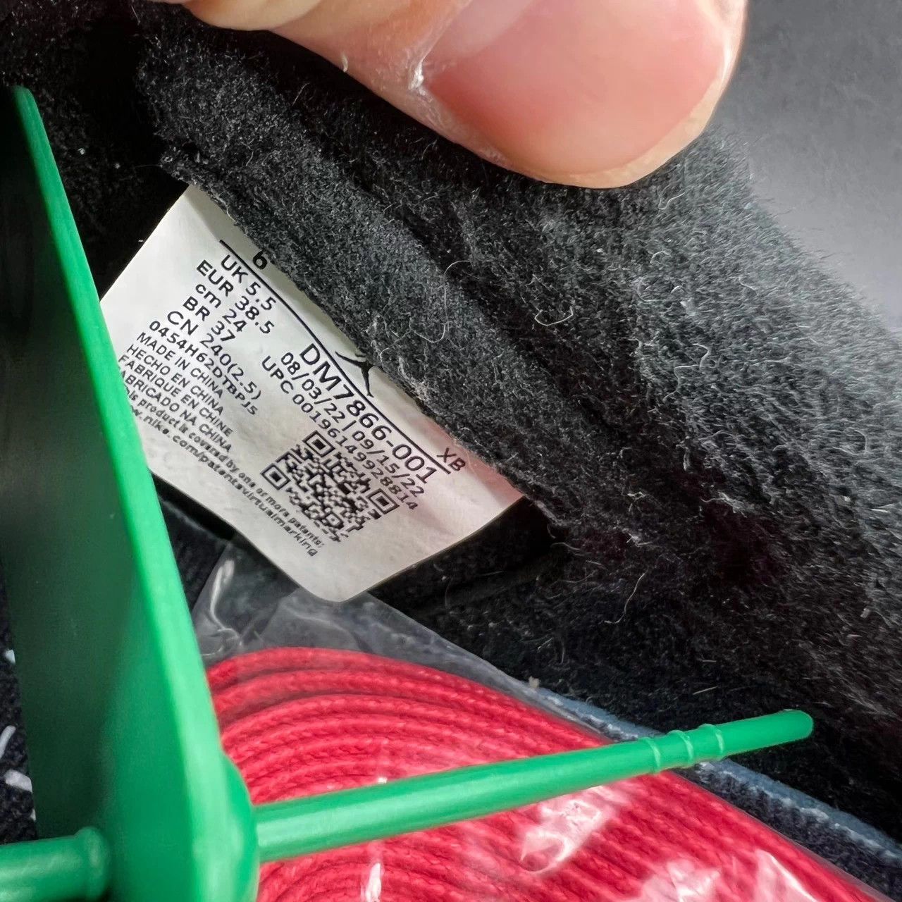 Nike Air Jordan 1 Low TS 'Black Samurai' Wmn 38.5 Worn LN WithBox Size US 8 / IT 38 - 6 Thumbnail