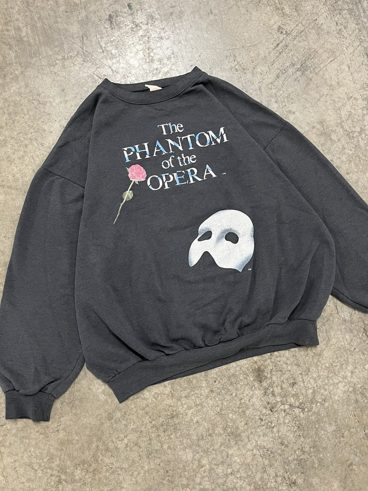 Vintage Vintage 90s phantom of the ophra boxy fit crewneck hype rare Size US L / EU 52-54 / 3 - 3 Thumbnail