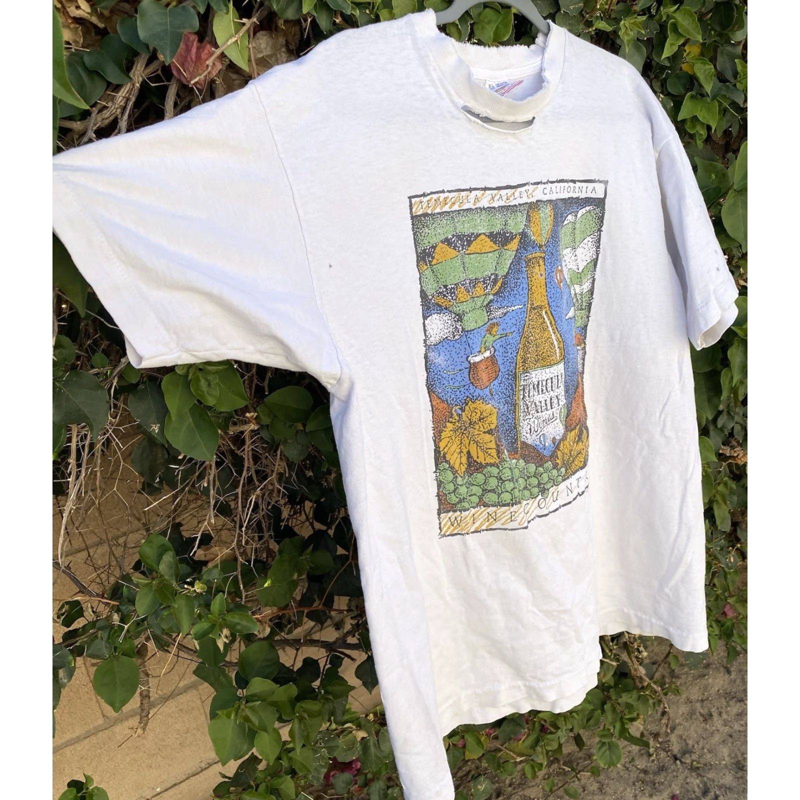 Fruit Of The Loom VINTAGE Fruit of the Loom T-Shirt White XL Temecula Valley California Wine Country Graphic Print Thrashed Holes Short Sleeve Mens Vintage Size US XL / EU 56 / 4 - 6 Thumbnail