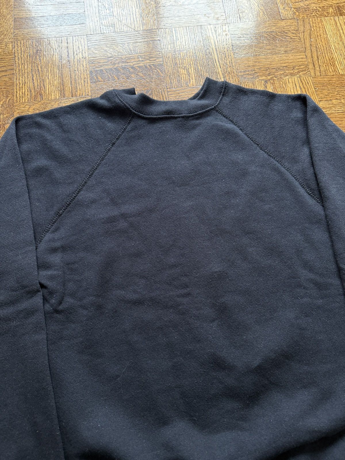 Vintage Vintage Tultex Raglan Crewneck Sweatshirt NOS Size US M / EU 48-50 / 2 - 3 Thumbnail
