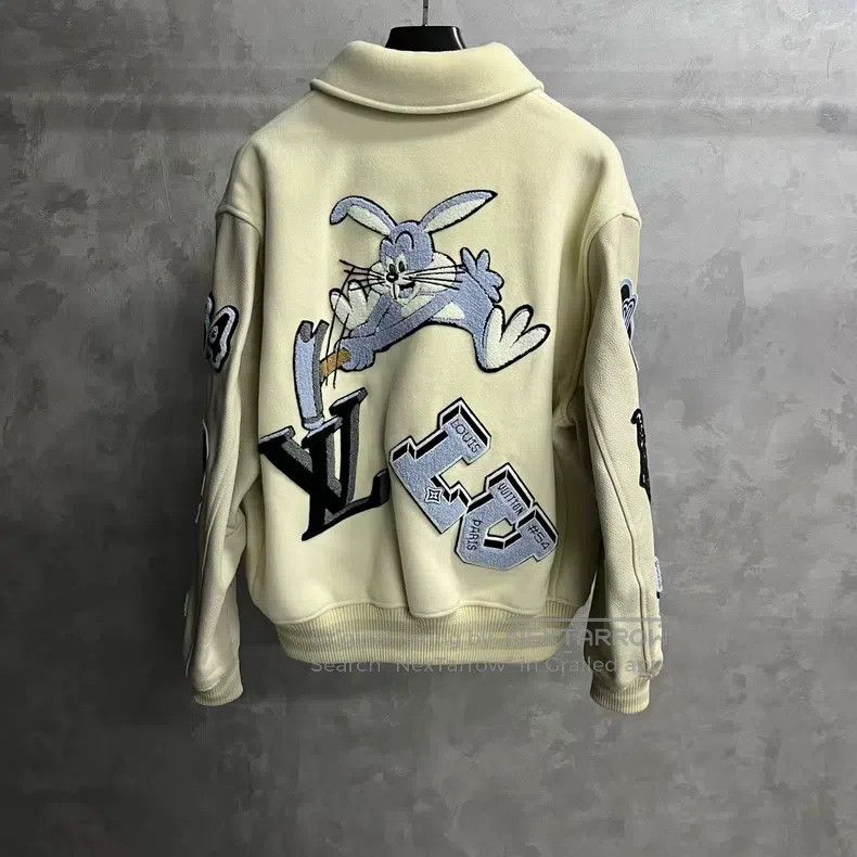 Louis Vuitton Louis Vuitton White Contrasting Patchwork Lettered Cartoon Size US L / EU 52-54 / 3 - 5 Thumbnail