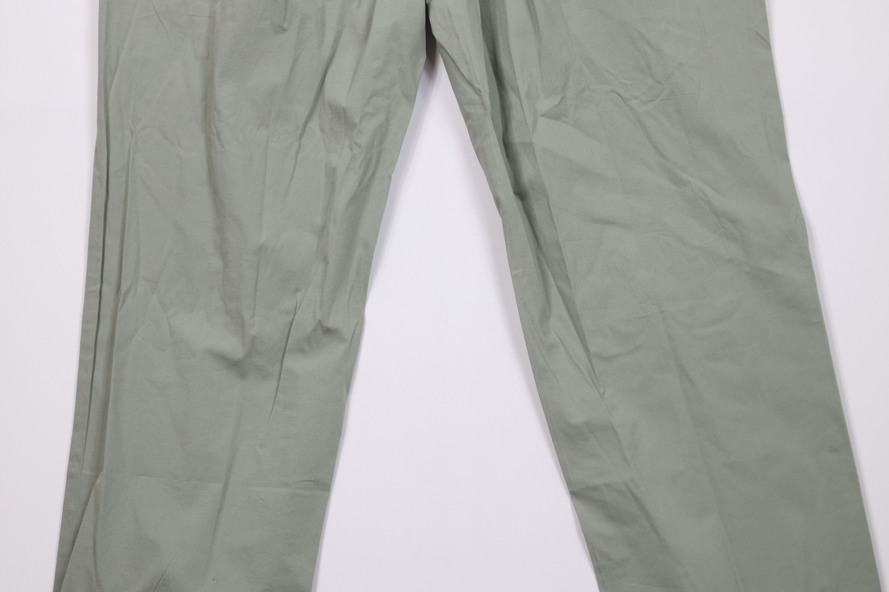 Everlane Everlane Stretch Front The Air Chino Pants Light Sage Green Size US 32 / EU 48 - 9 Thumbnail