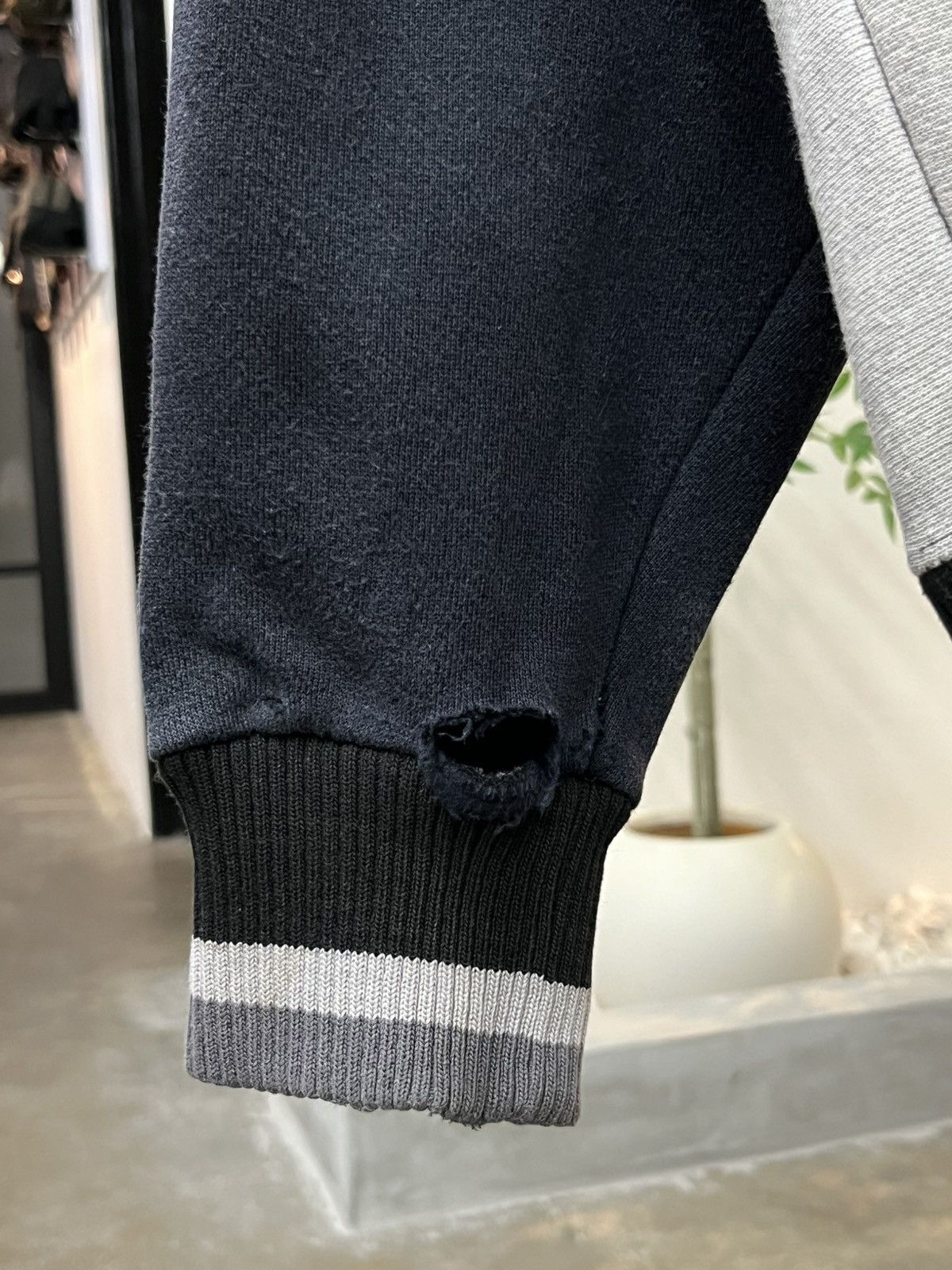 The Game Vintage Los Angeles Raiders Two Tone Hoodie from The Game Size US L / EU 52-54 / 3 - 9 Thumbnail
