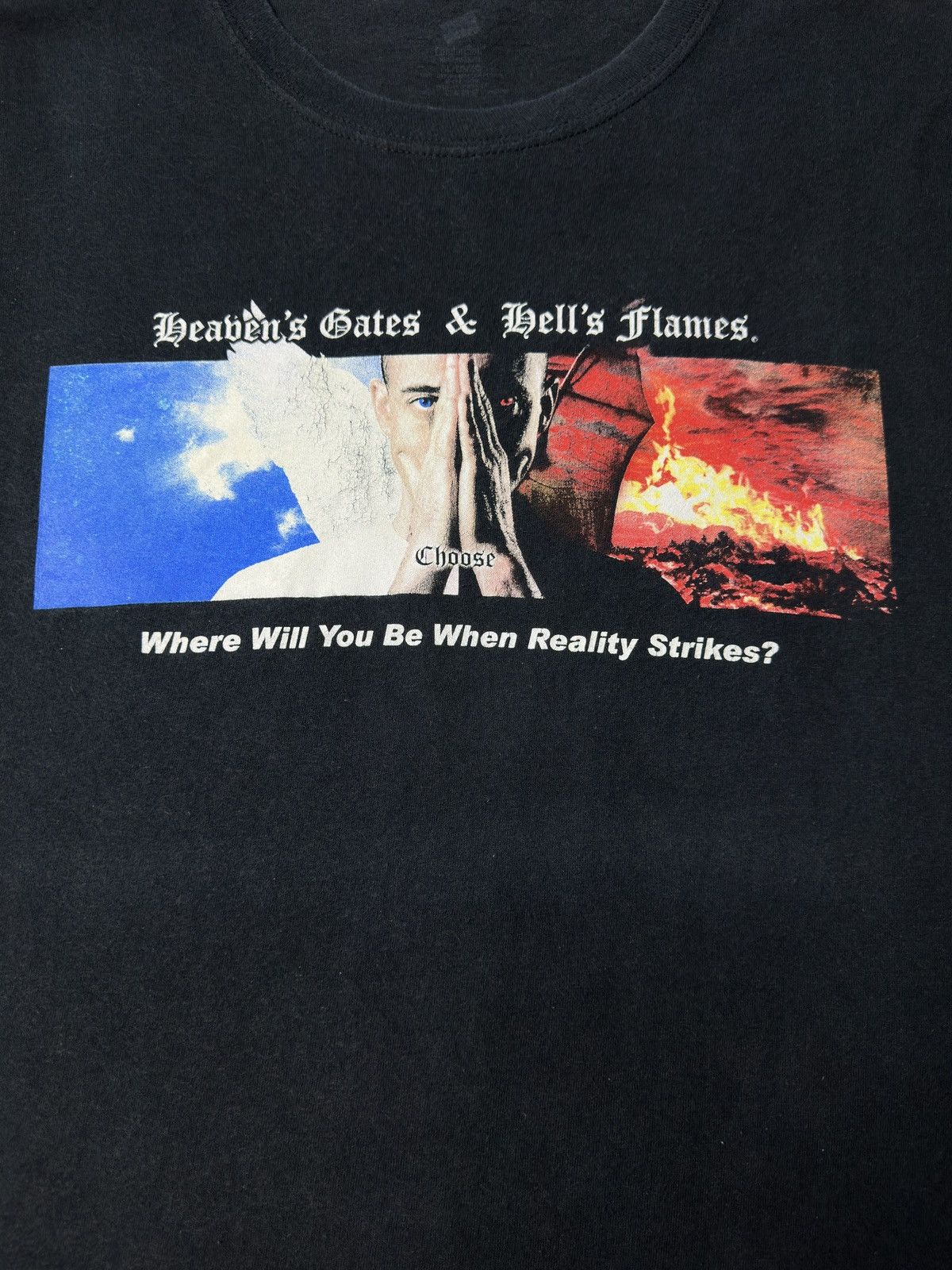 Vintage Heavens Gates & Hells Flames Graphics Tee Size US L / EU 52-54 / 3 - 3 Thumbnail