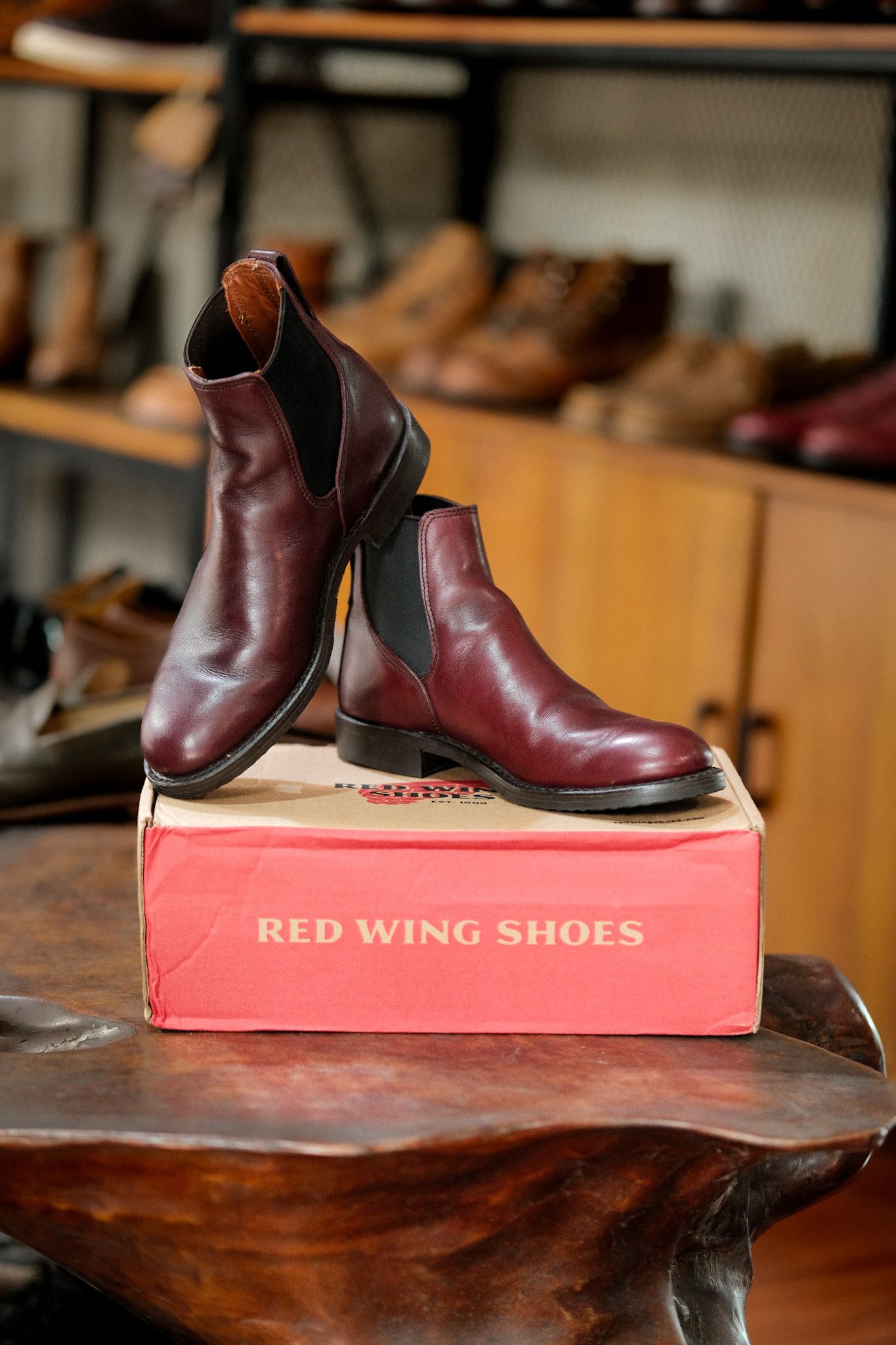Red Wing Redwing 9077 Chelsea Boot Original Made In USA Size US 7 / EU 40 - 5 Thumbnail