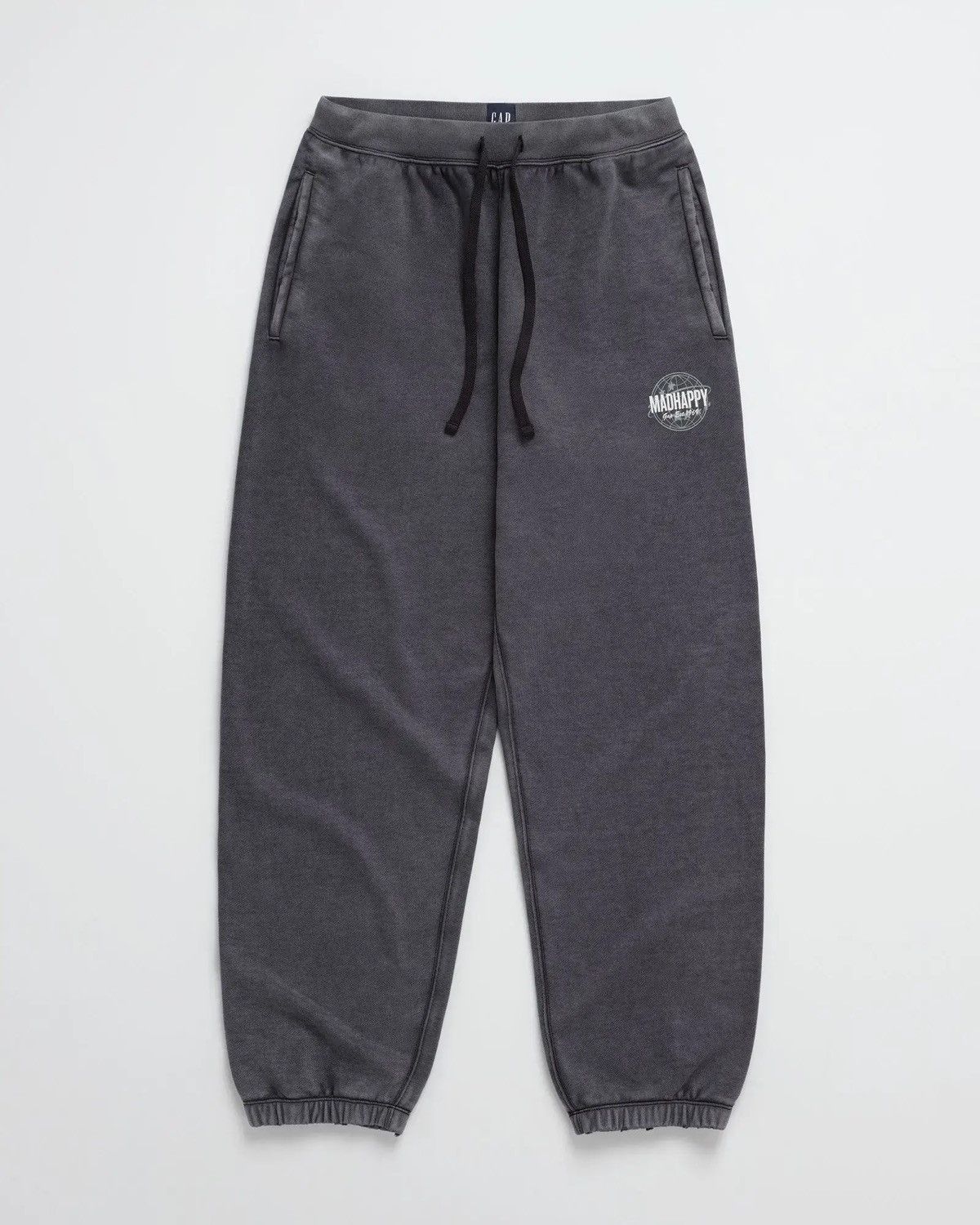 Gap × Madhappy Gap x Madhappy Globe Washed Black Sweatpants Joggers Size US XL / EU 56 / 4 - 1 Thumbnail