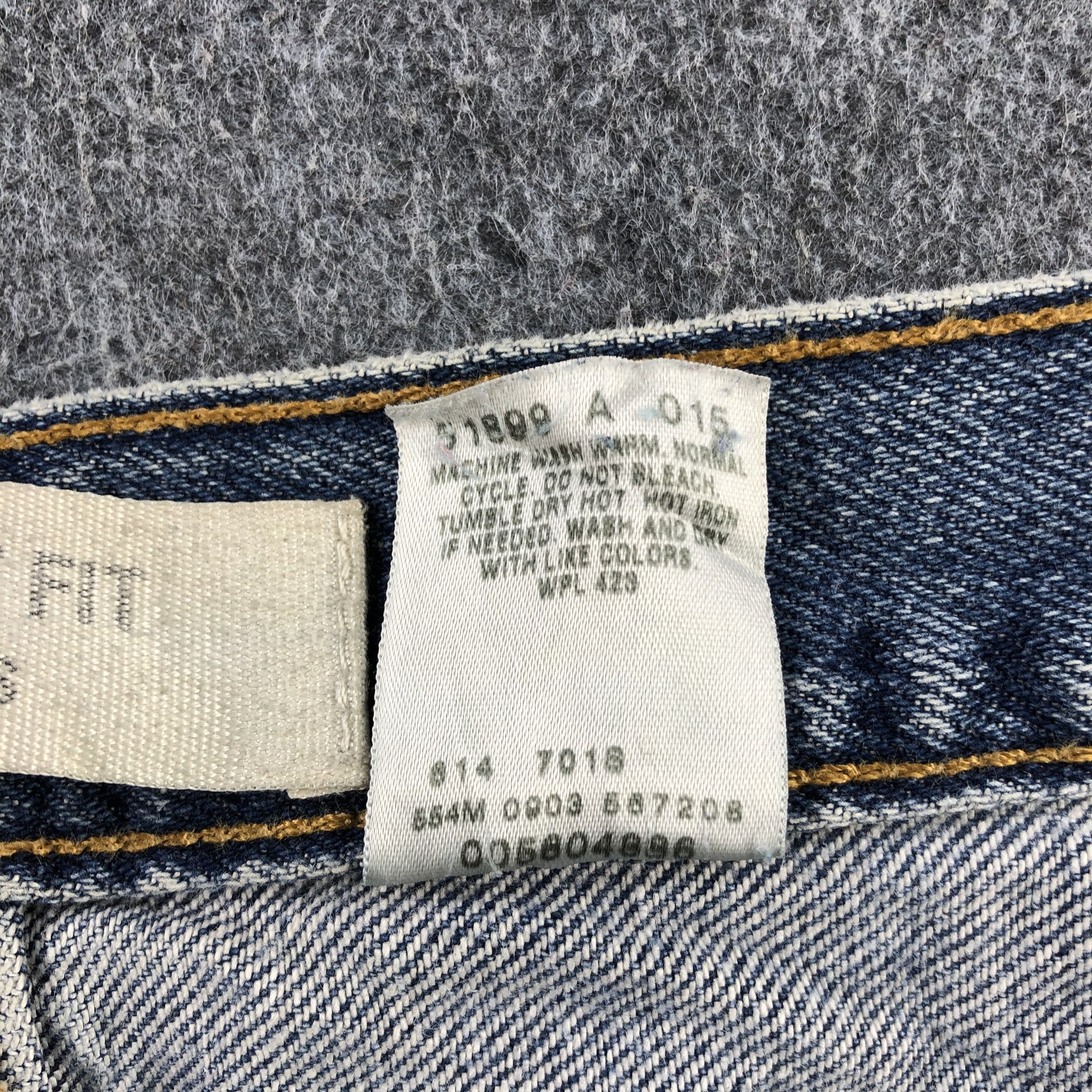Levi's Vintage Blue Wash Levis 560 Jeans-J2340 Size US 35 - 11 Thumbnail