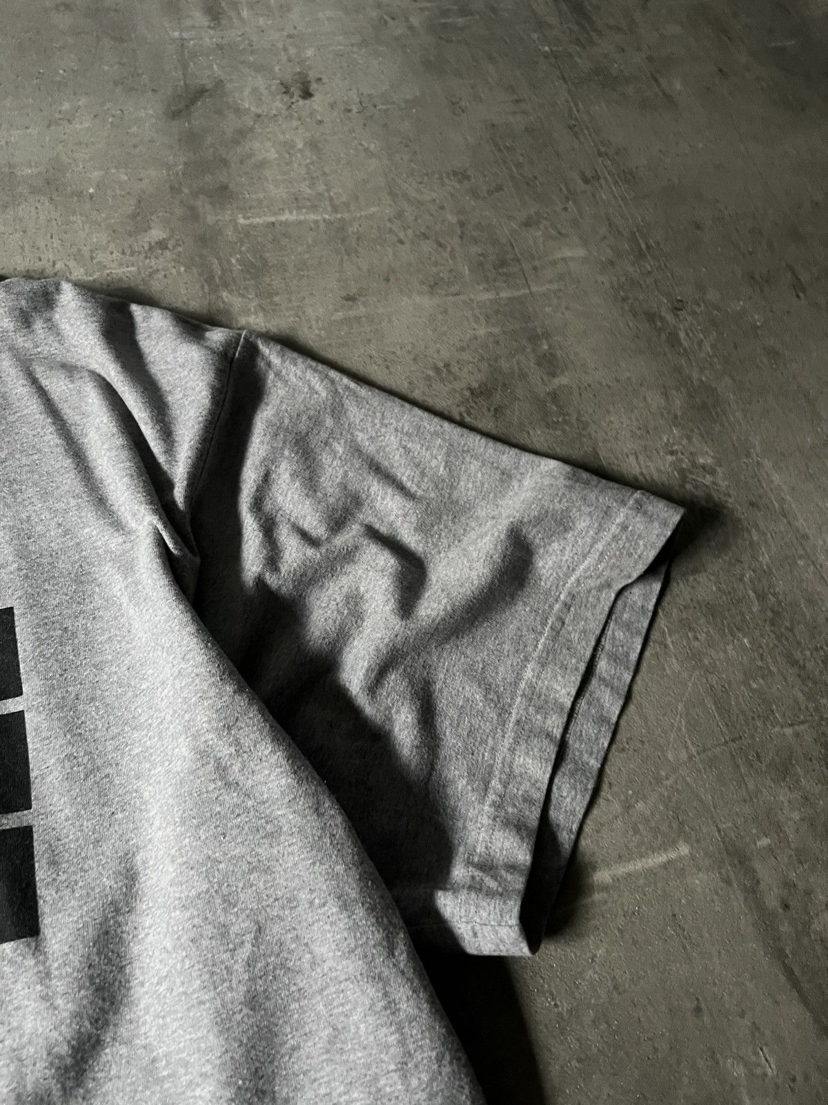 Vetements Vetements Limited Edition grey T-shirt Size US XL / EU 56 / 4 - 5 Thumbnail