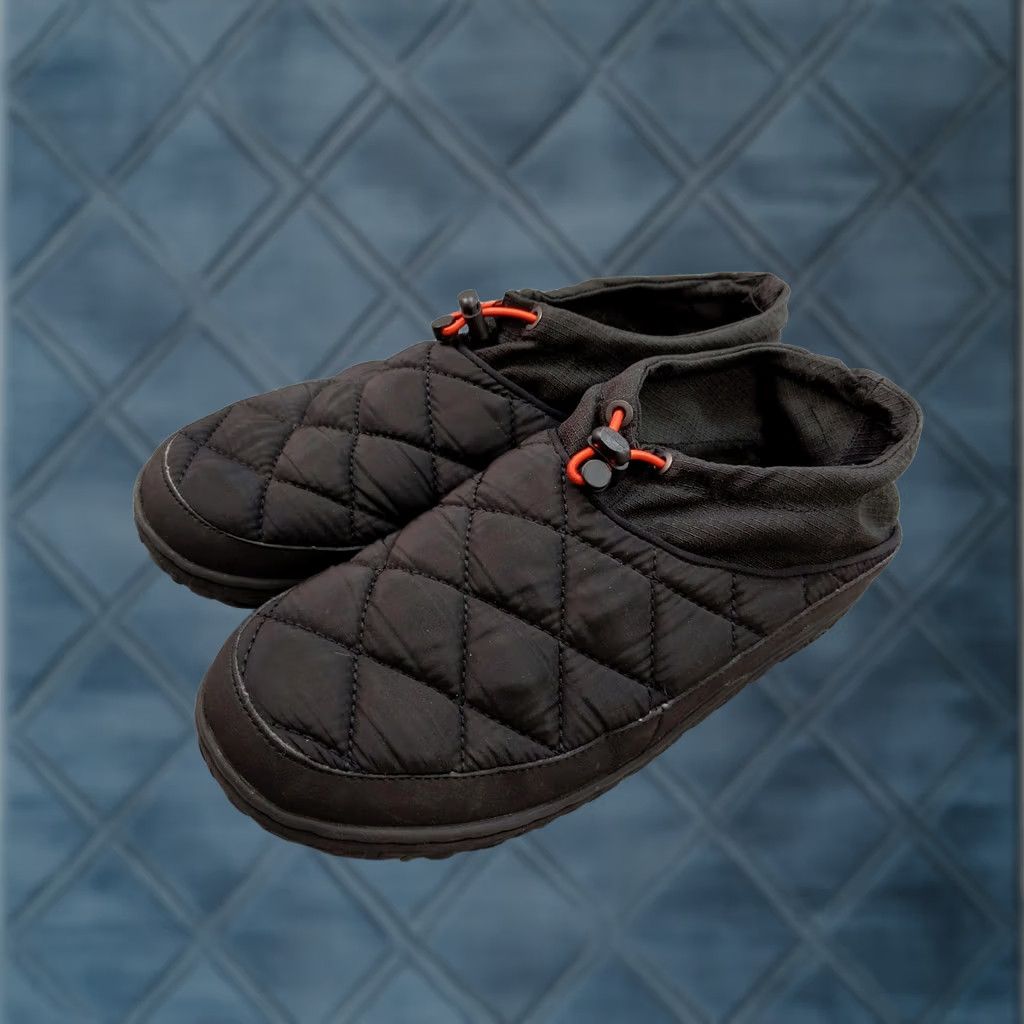 Chaco Chaco Womens Bootie Slipper Black Quilted Lined Flat Knit Winter Slipper Bootie 9 US 40 EU 7 UK Folding Drawstring Size M / US 6-8 / IT 42-44 - 1 Thumbnail