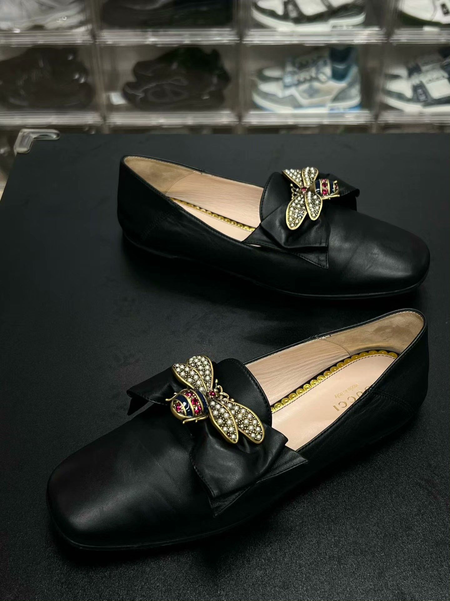 Gucci Gucci Black Lowtop Sneakers 37 Women Size US 6.5 / IT 36.5 - 1 Thumbnail