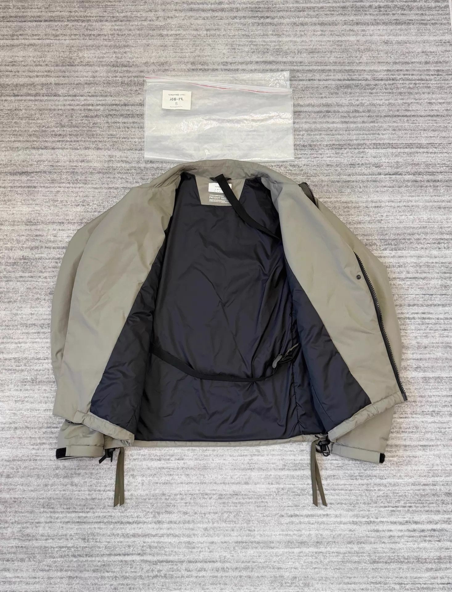 Acronym ACR J68PL Biker Collar Puffer Alpha Green S Size US S / EU 44-46 / 1 - 4 Thumbnail