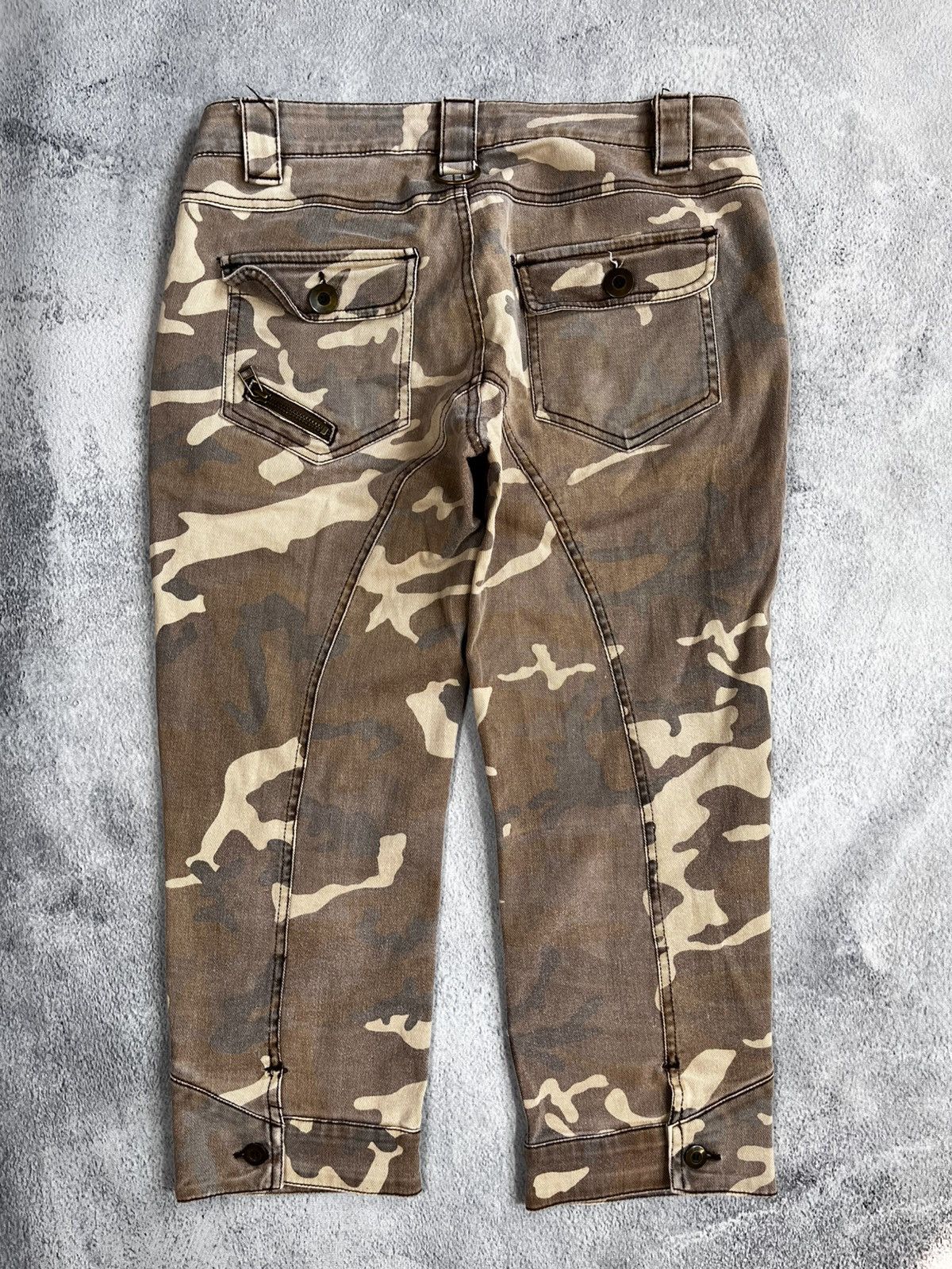 Other Vintage Y2K camo 3/4 faded low rise rap shorts streetwear Size 28" / US 6 / IT 42 - 2 Thumbnail