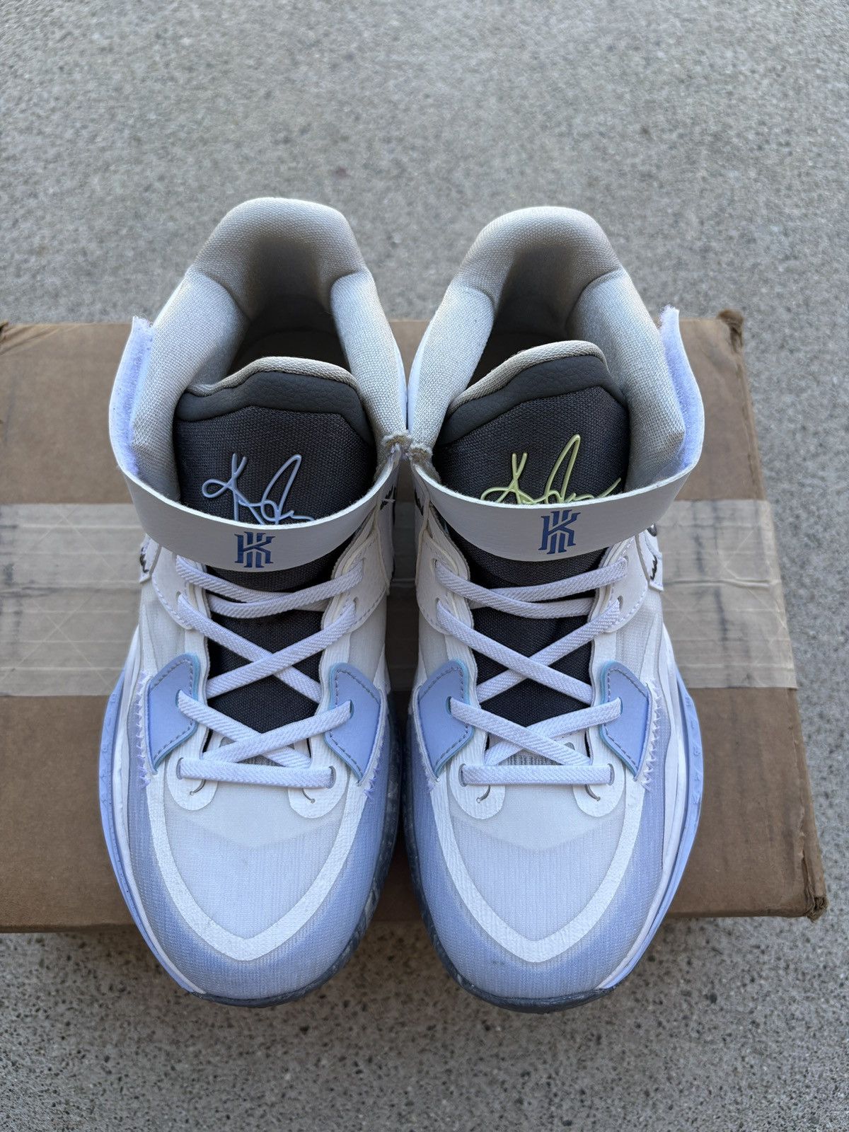 Nike 2022 Nike Kyrie Infinity “Smoke And Mirrors” (PS) Size 2.5Y Size US 4 / IT 34 - 4 Thumbnail