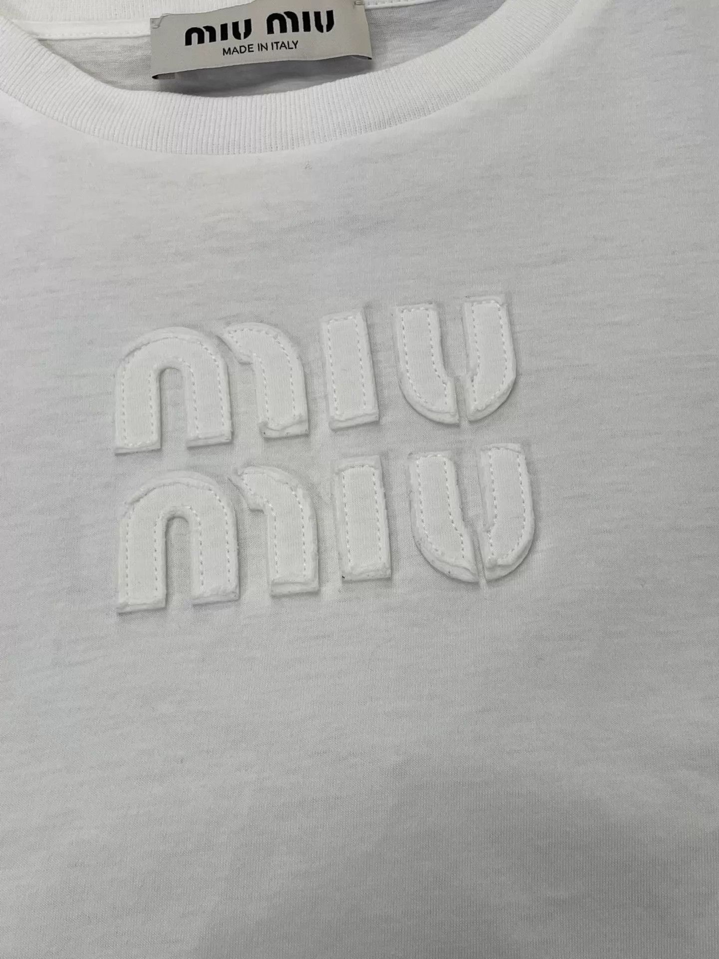 Miu Miu MIU MIU White Big Logo Short Sleeve Tee M Size M / US 6-8 / IT 42-44 - 2 Thumbnail