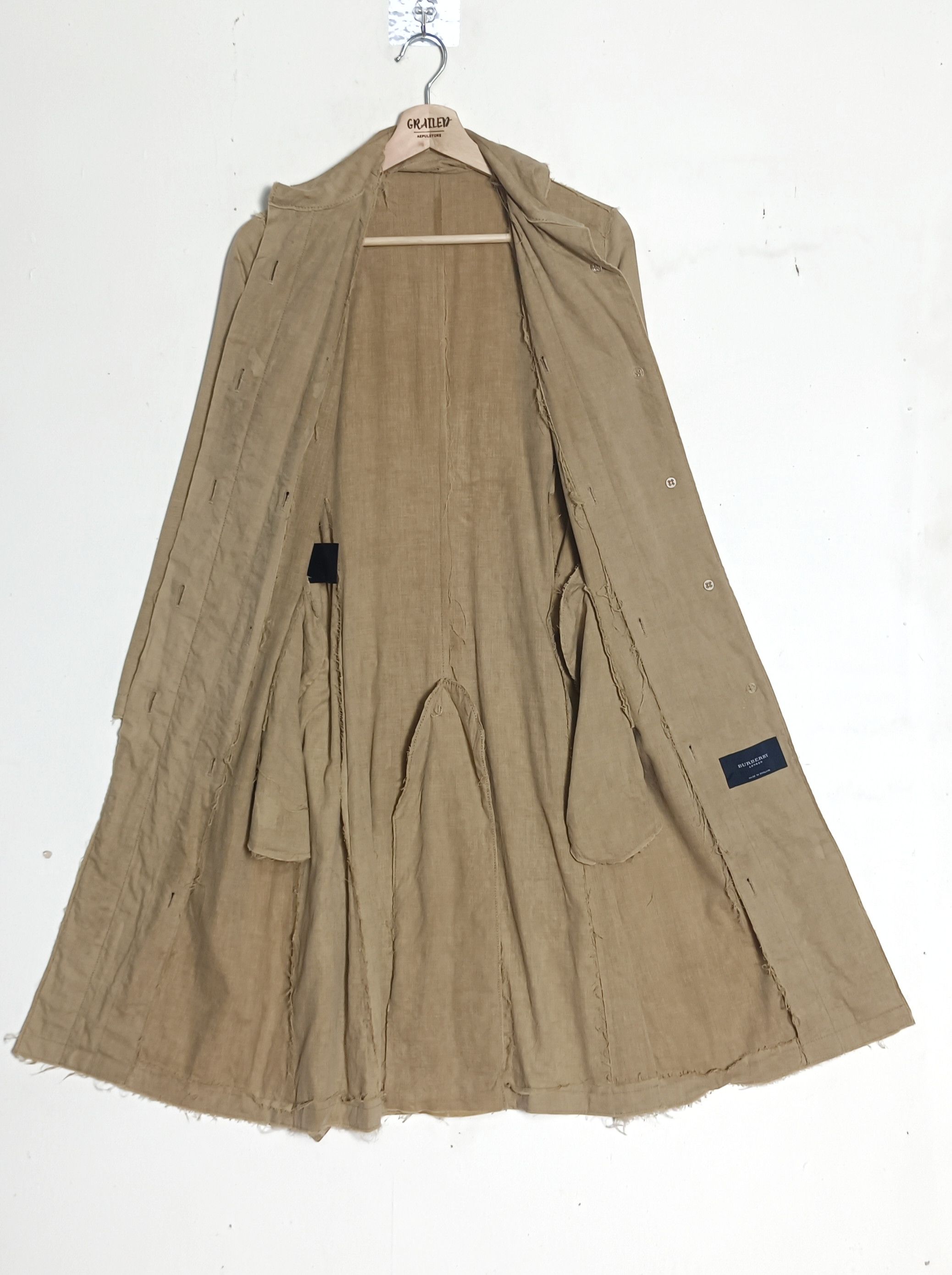 Burberry Design Rare 🔥Burberry Trench Coat design hairy thread Size US XS / EU 42 / 0 - 2 Thumbnail