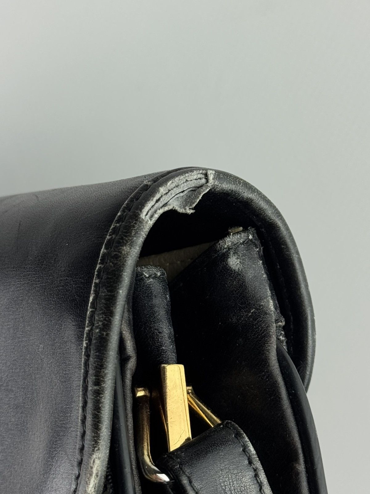 Gucci Vintage Gucci Shoulder / Crossbody Bag Black 111-02-704 Size ONE SIZE - 20 Thumbnail