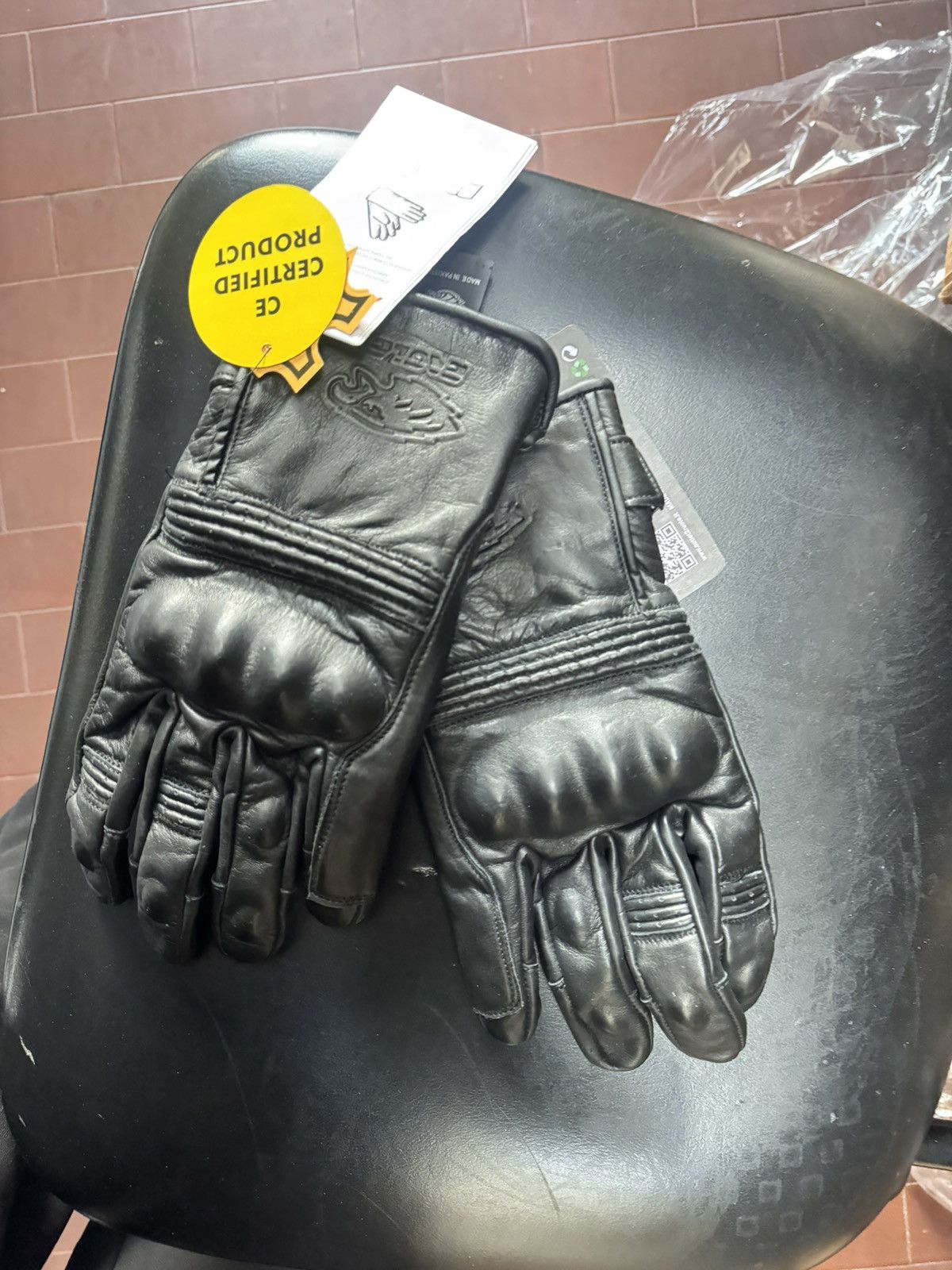 Genuine Leather Real motorbike leather gloves Size 32 - 1 Preview