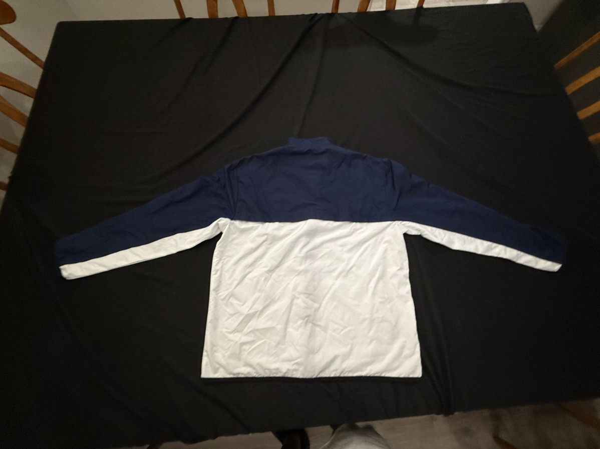 New Balance New balance blue and white yankee windbreaker size XL Size US XL / EU 56 / 4 - 4 Thumbnail