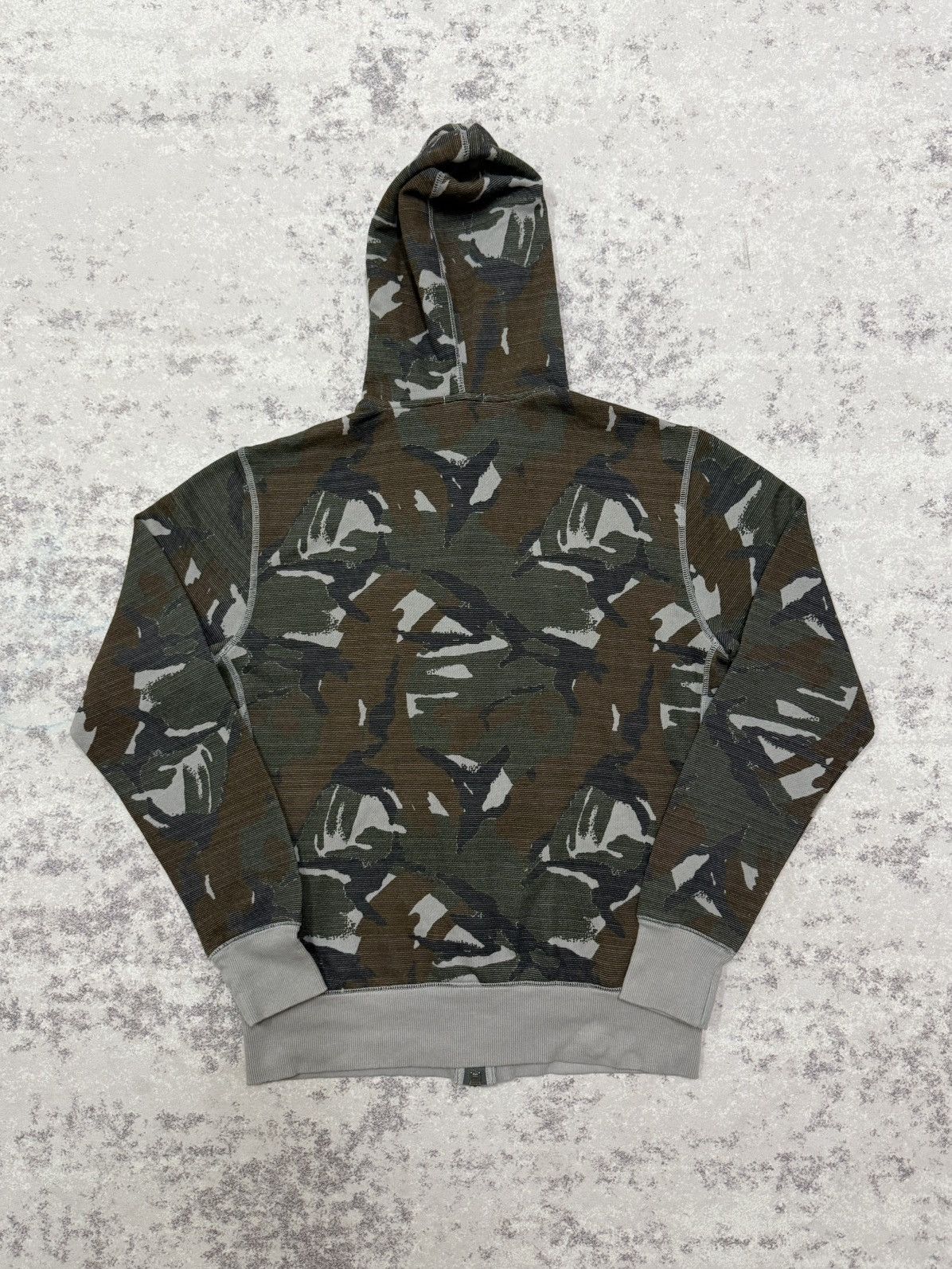 Uniqlo Uniqlo Camo Paternz Zip Up Sweater Hoodie Size US M / EU 48-50 / 2 - 2 Thumbnail