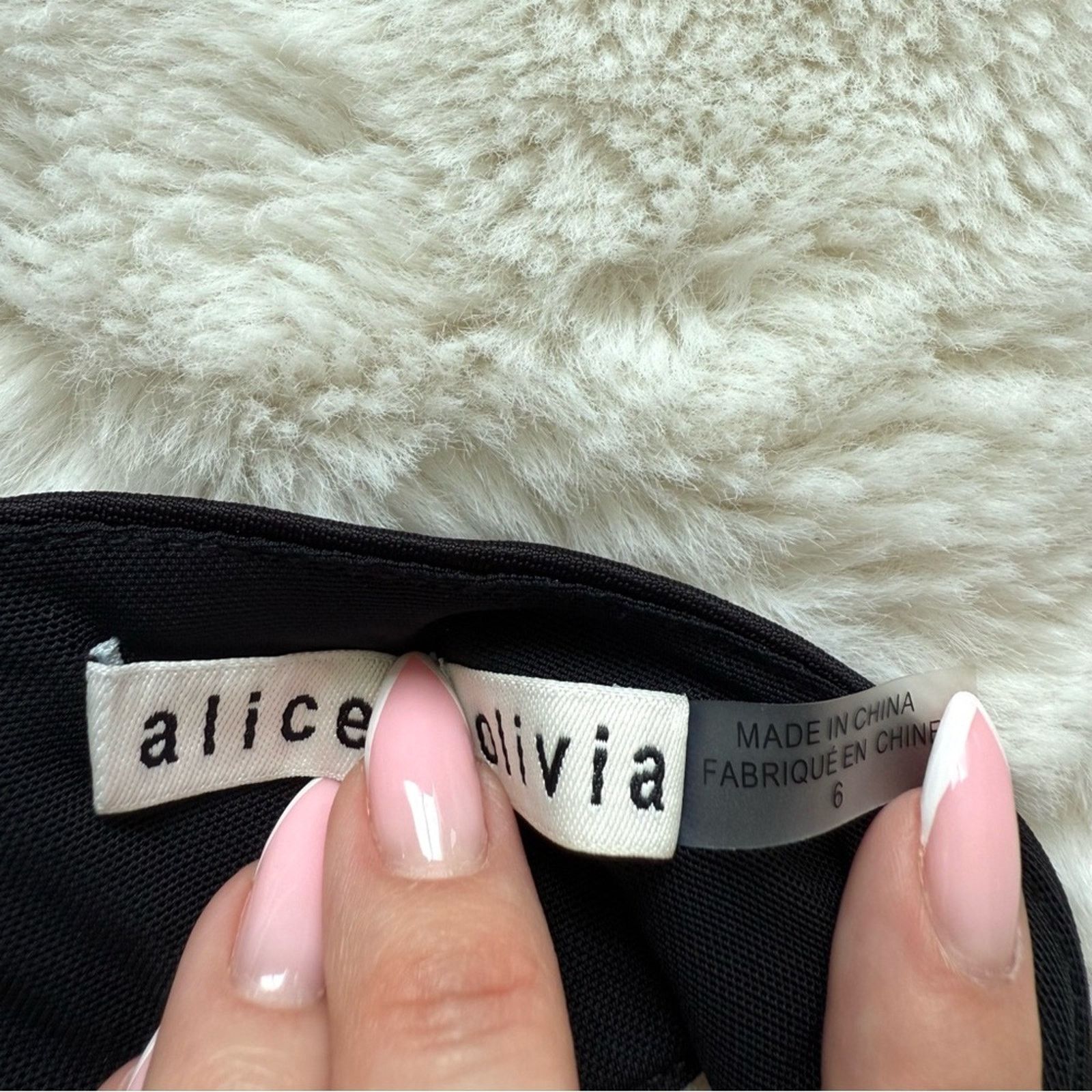 Alice + Olivia NWT!!! Alice and Olivia women dress size 6 Retail 345$ Size M / US 6-8 / IT 42-44 - 7 Thumbnail