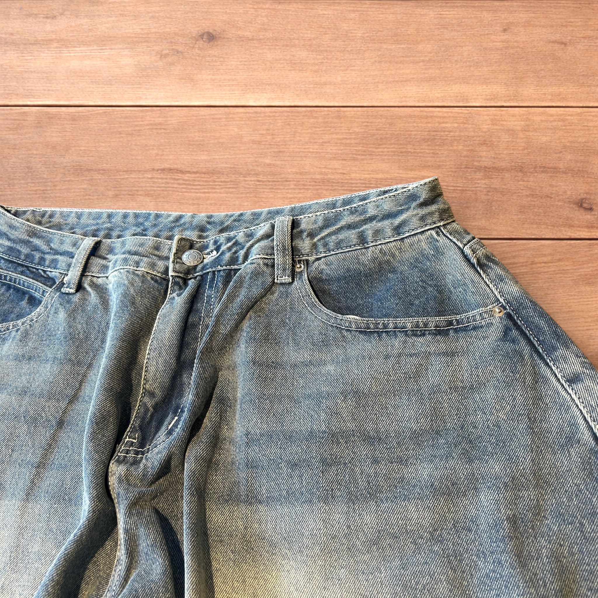 Japanese Brand Super baggy wide leg balloon fit jeans in mid blue wash. Size US 32 / EU 48 - 3 Thumbnail