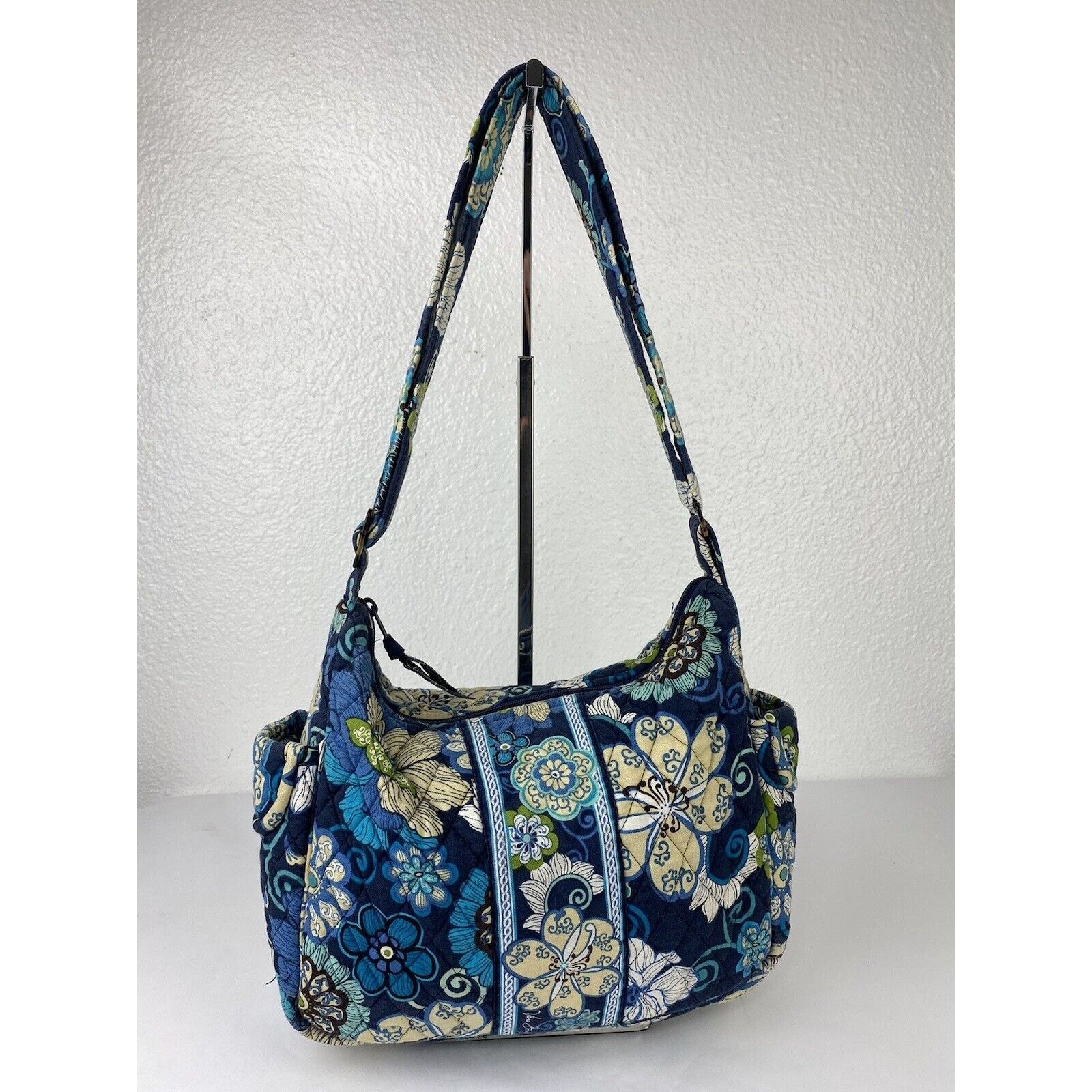 Vera Bradley Vera Bradley Mod Floral Blue Quilted Shoulder Bag Tote Purse Size ONE SIZE - 2 Thumbnail