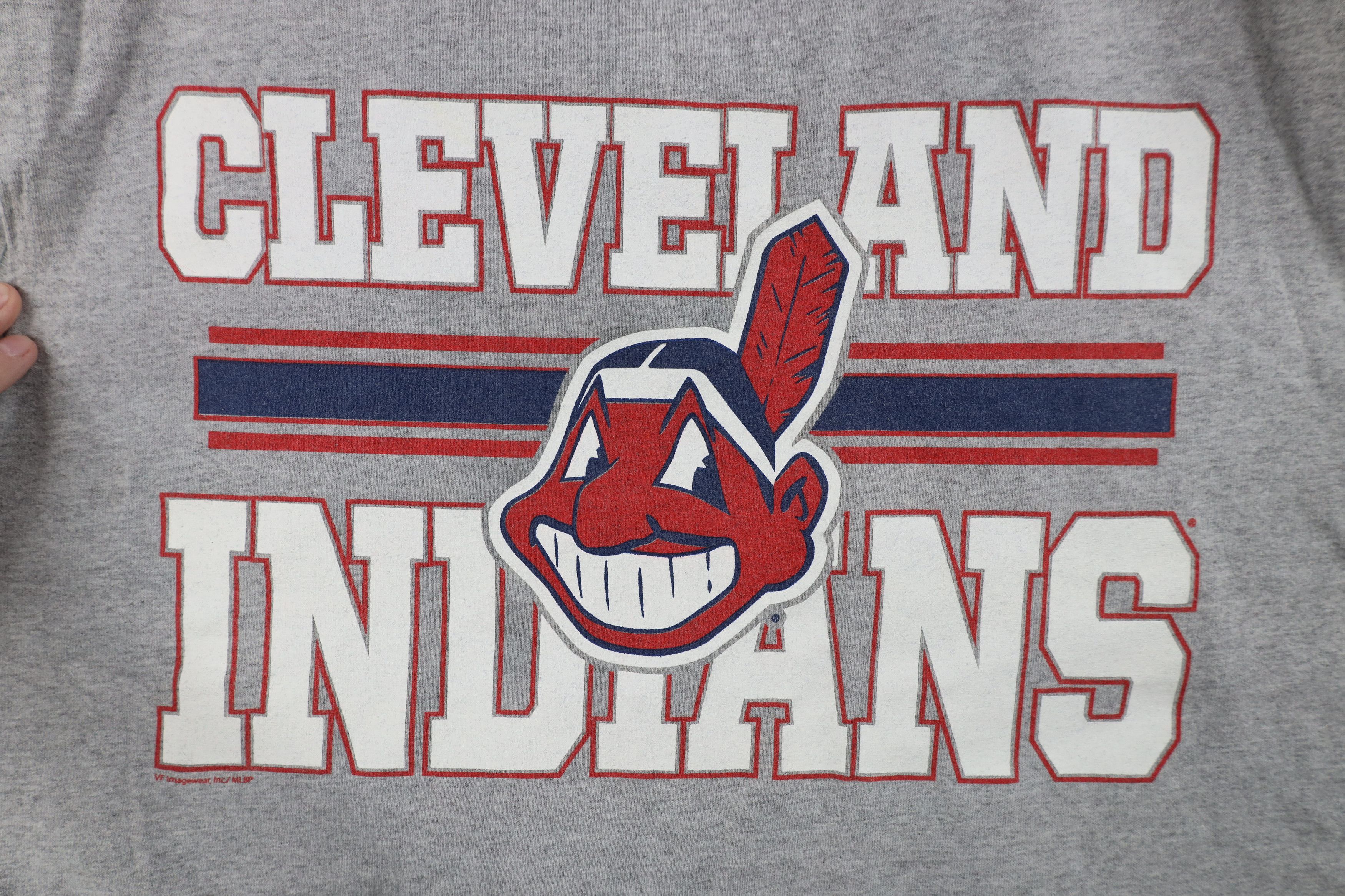 Vintage Vintage Y2K Cleveland Indians Baseball Muscle T-Shirt Gray Size US XL / EU 56 / 4 - 4 Thumbnail