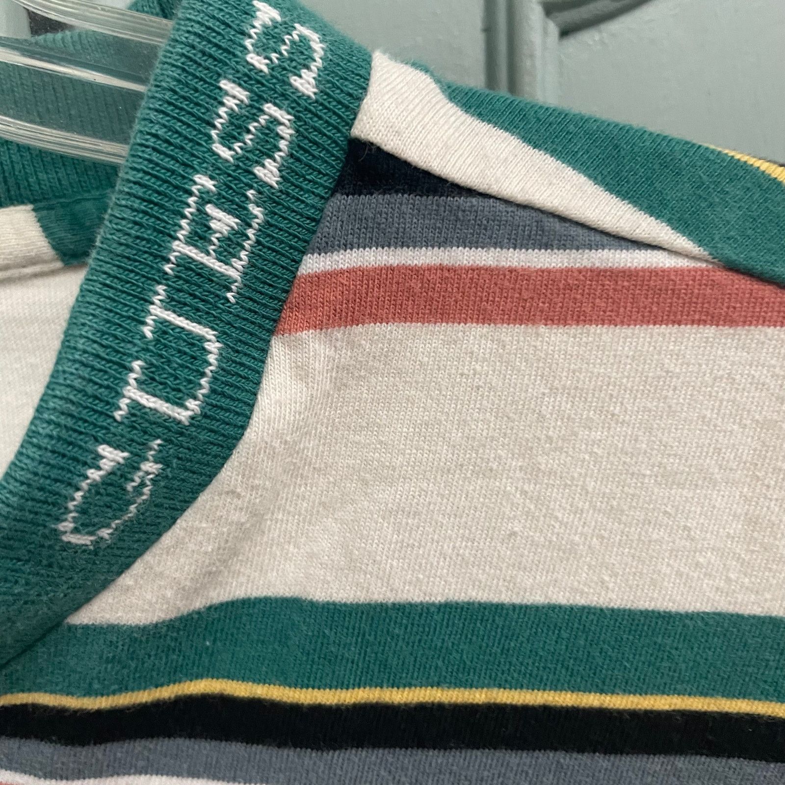 Guess Vintage Guess Mens Size Small Stripe Tee T Shirt Logo Size US S / EU 44-46 / 1 - 2 Thumbnail