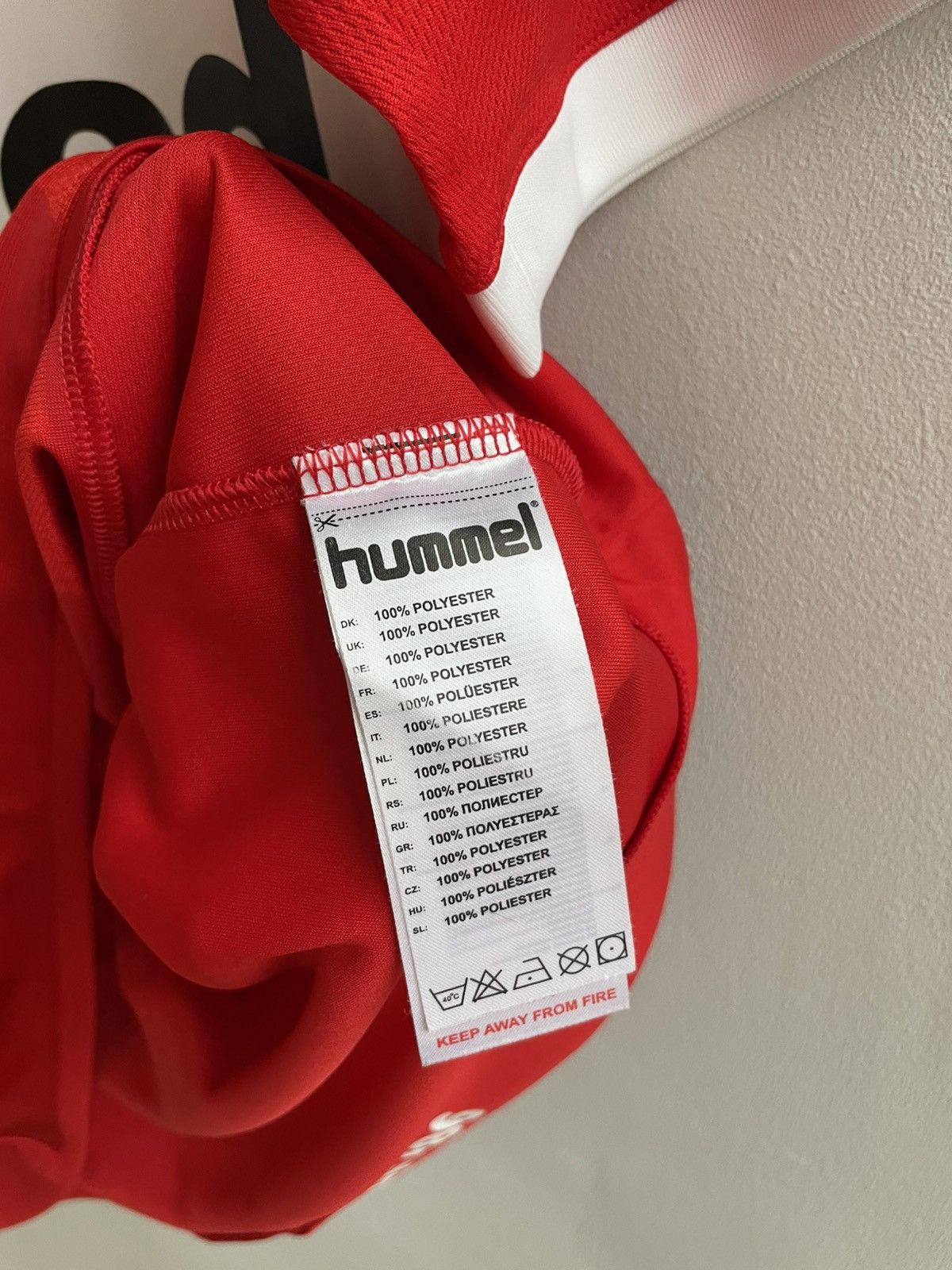 Hummel Middlesbrough 2018 2019 Home Football Shirt Soccer Jersey Size US L / EU 52-54 / 3 - 16 Thumbnail