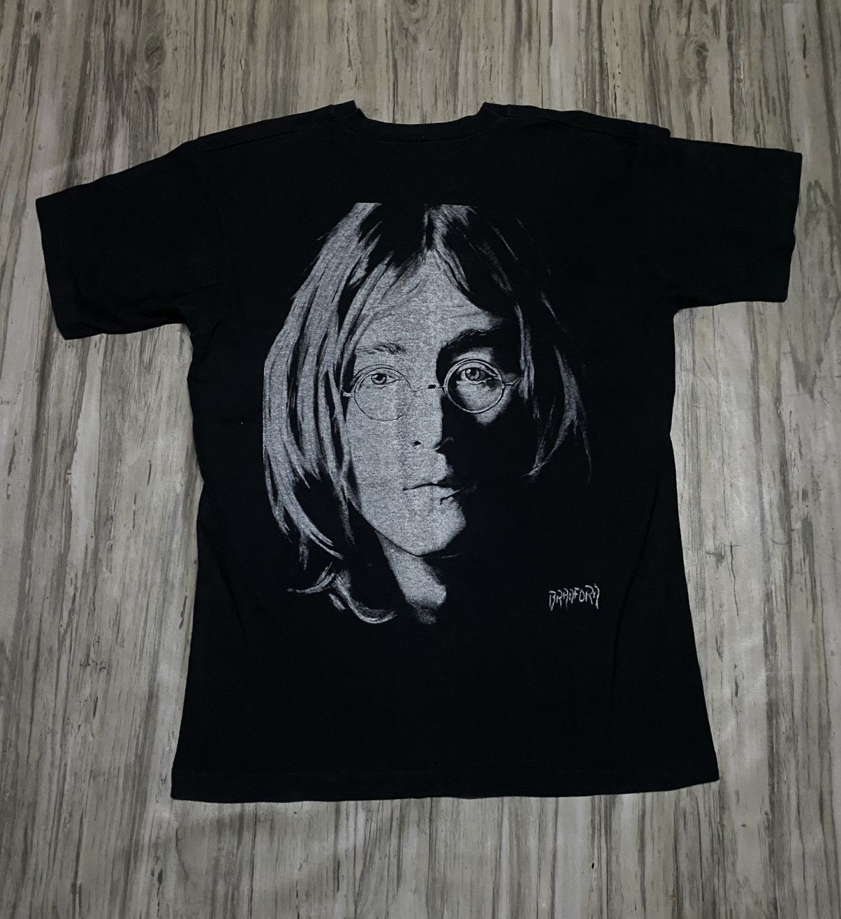 Vintage Vintage bradford Gallery John lennon backhit rare tshirt Size US L / EU 52-54 / 3 - 1 Thumbnail
