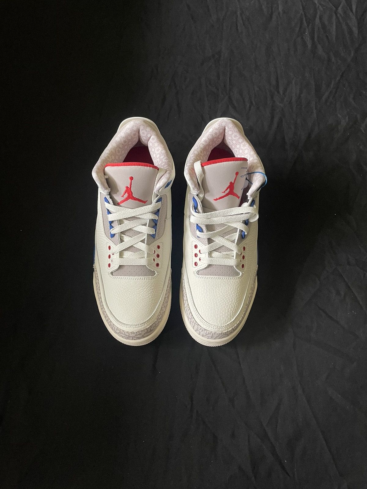 Jordan Brand Jordan 3 Retro International Flight Size US 9.5 / EU 42-43 - 1 Thumbnail