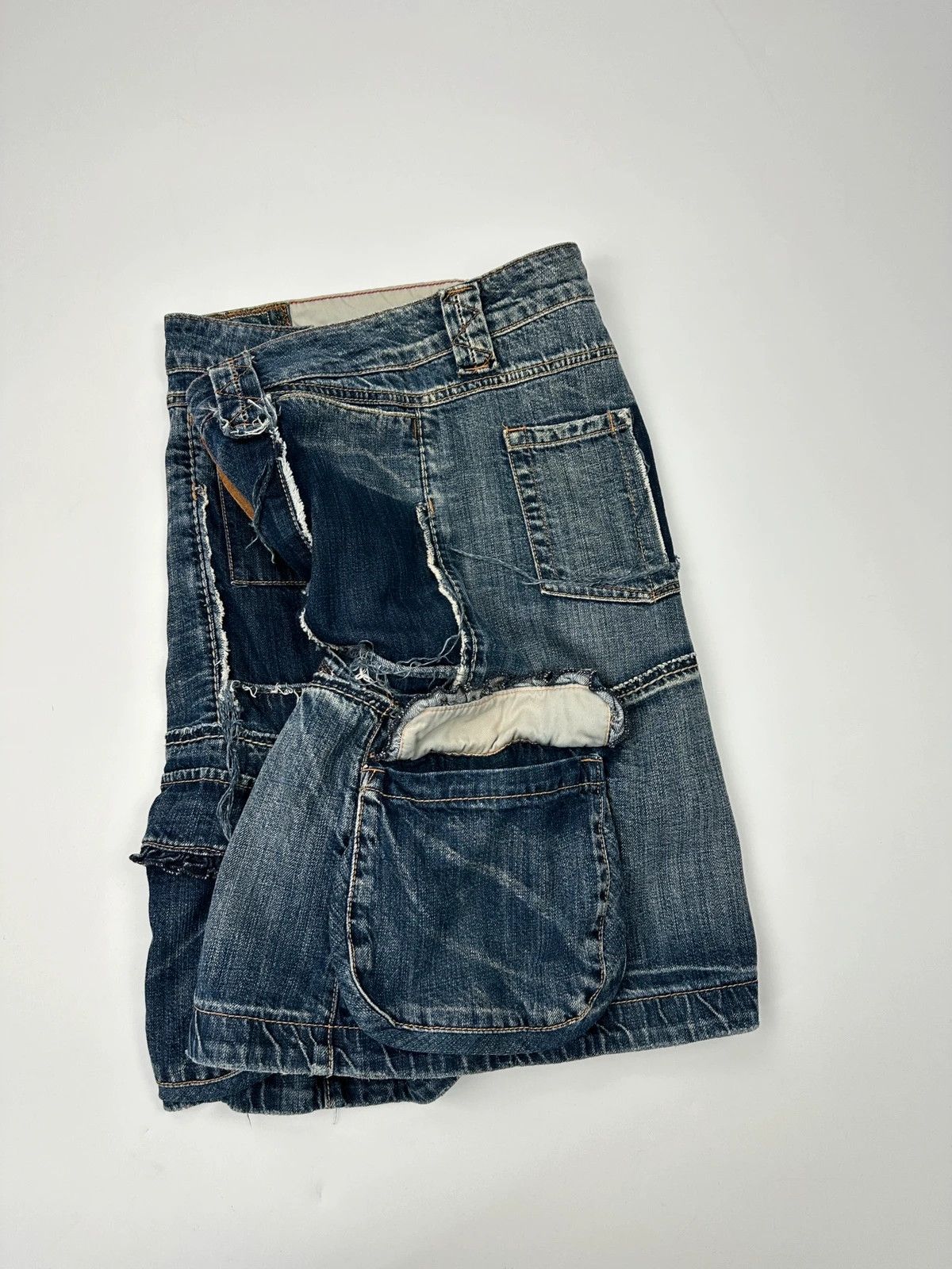 Marithe + Francois Girbaud Marithé + Francois Girbaud SS2001 Denim Destroy Skirt Size 27" / US 4 / IT 40 - 7 Thumbnail