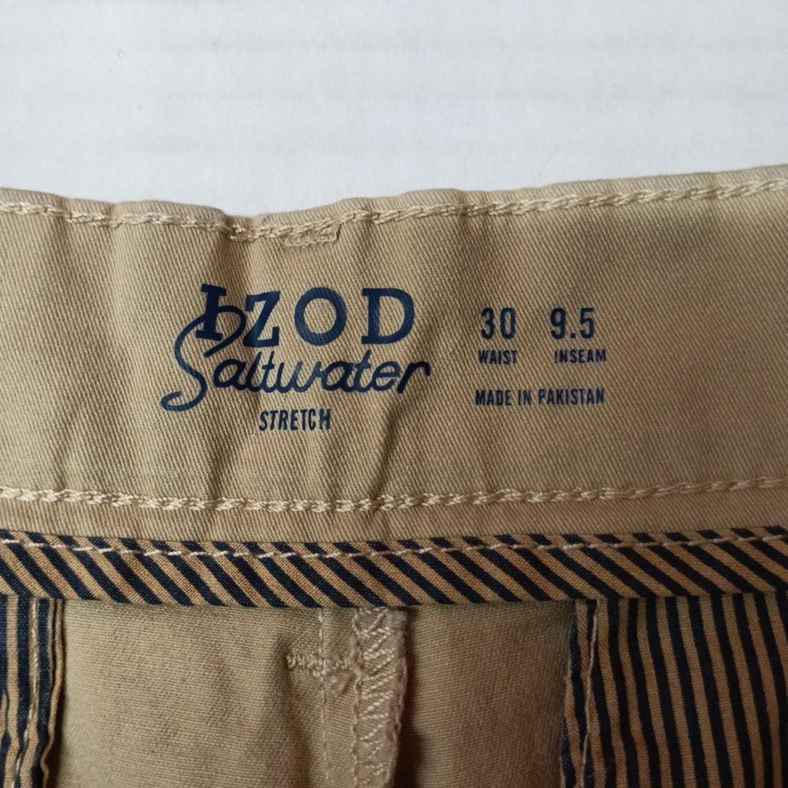 Izod Men's IZOD Saltwater Stretch Chino Khaki Shorts Size 30 Size US 30 / EU 46 - 2 Thumbnail