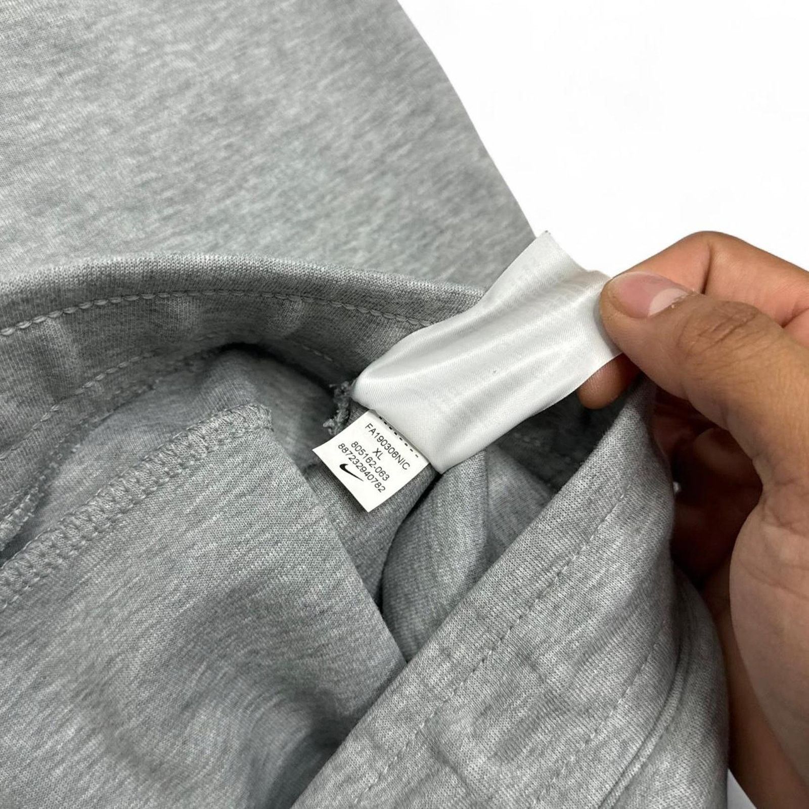 Nike Nike Tech Fleece Gray Black Joggers Men’s XL Sweatpants Size US 32 / EU 48 - 6 Thumbnail