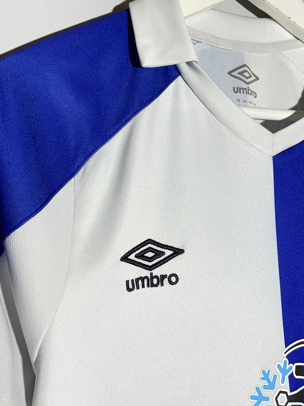 Umbro Blackburn Rovers 2020/21 Umbro Y2k Streetwear Football Shirt Size US S / EU 44-46 / 1 - 5 Thumbnail