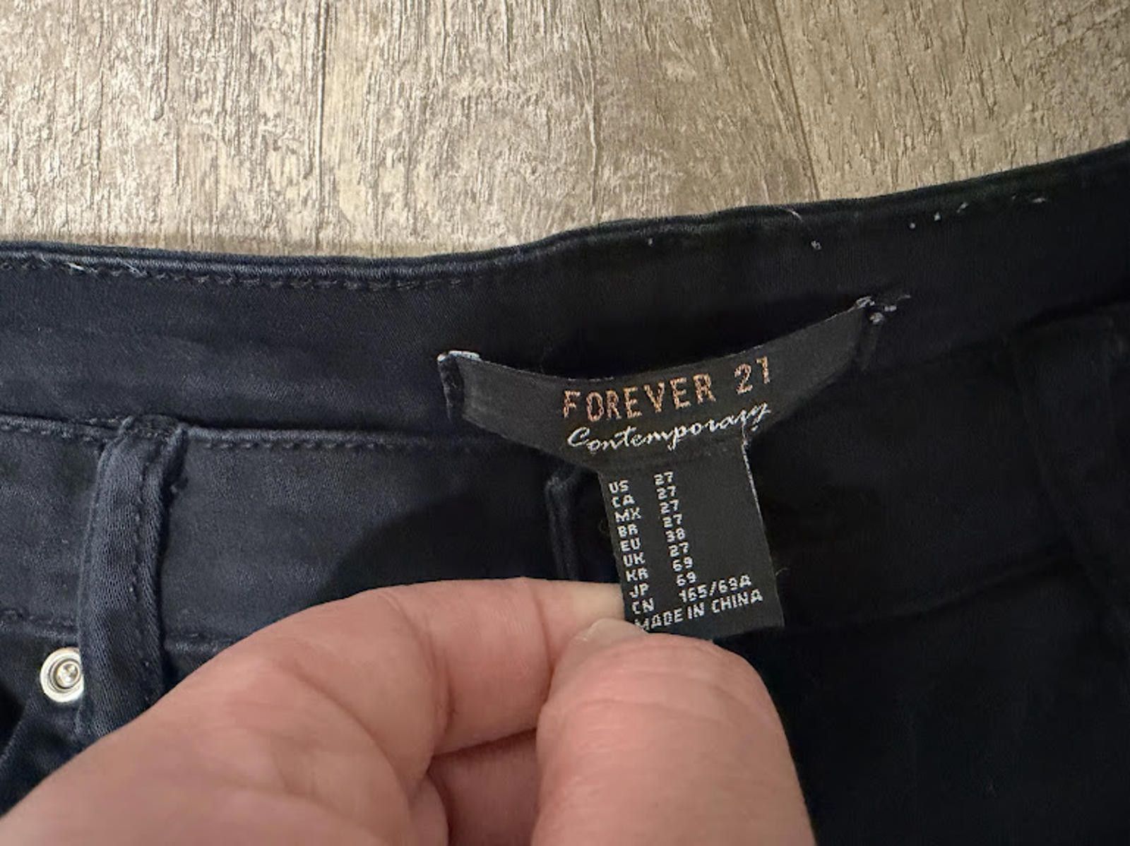 Forever 21 Forever 21 Black Jeans Size 27 Size 27" / US 4 / IT 40 - 3 Thumbnail