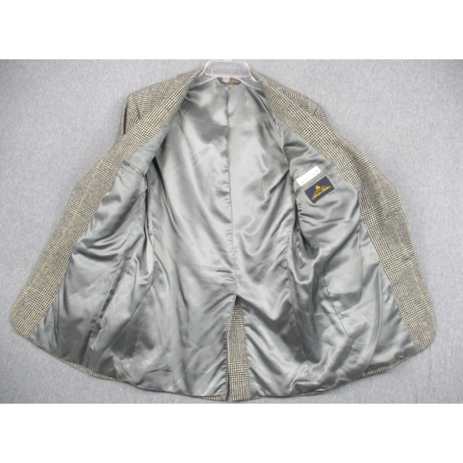 Brooks Brothers VINTAGE Brooks Brothers Sport Coat Blazer Mens 42R Gray Camel Hair Tweed Glen Plaid Jacket Size 42R - 3 Thumbnail
