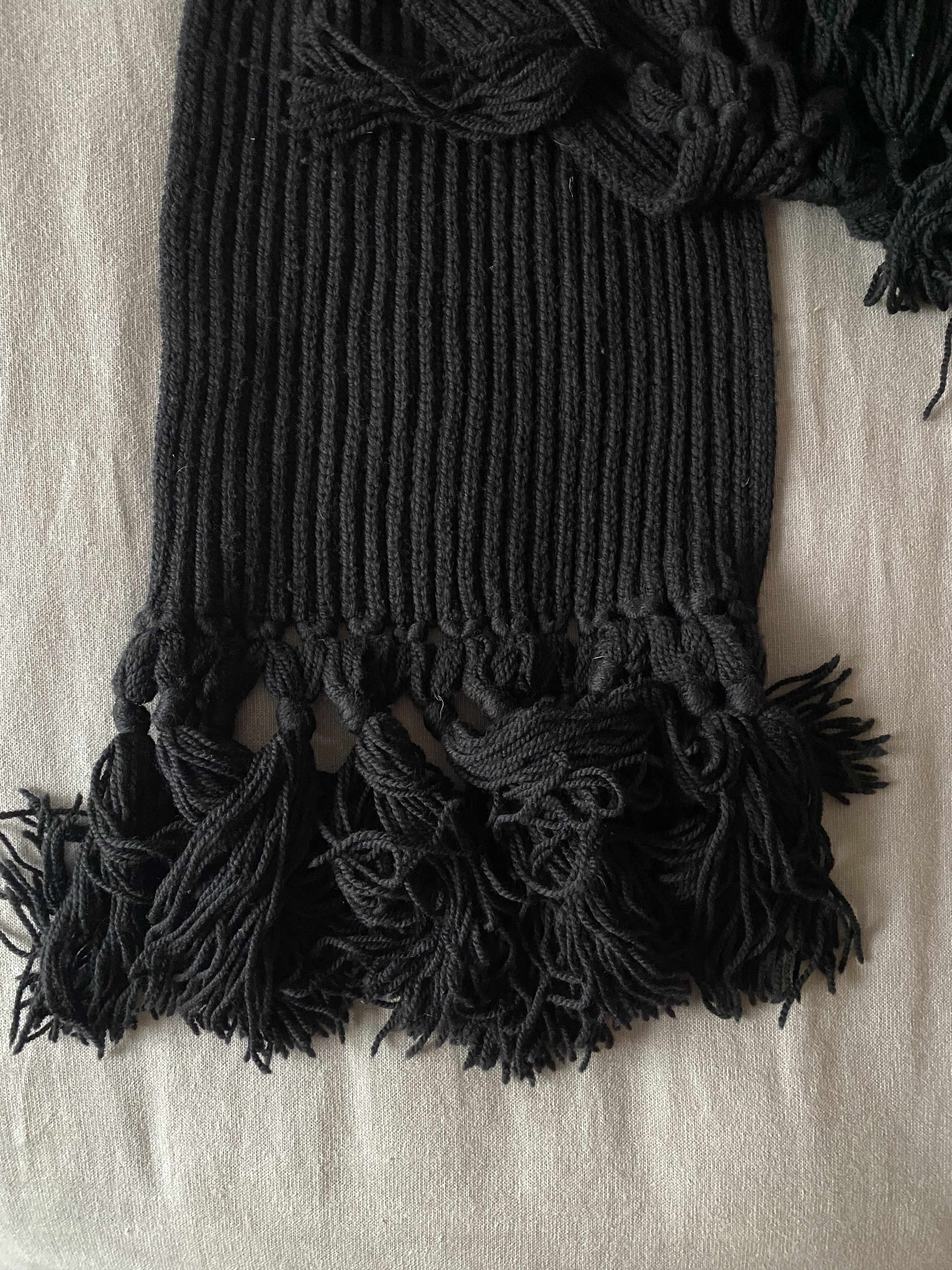 Maison Margiela Maison Margiela Unisex Hoodie Fringed Scarf Size ONE SIZE - 6 Thumbnail