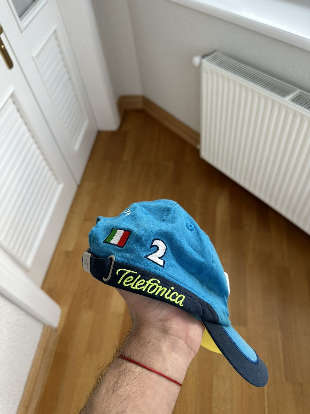 Formula 1 Renault F1 World Champions Cap 2005-2006 Team Spirit Size ONE SIZE - 4 Thumbnail
