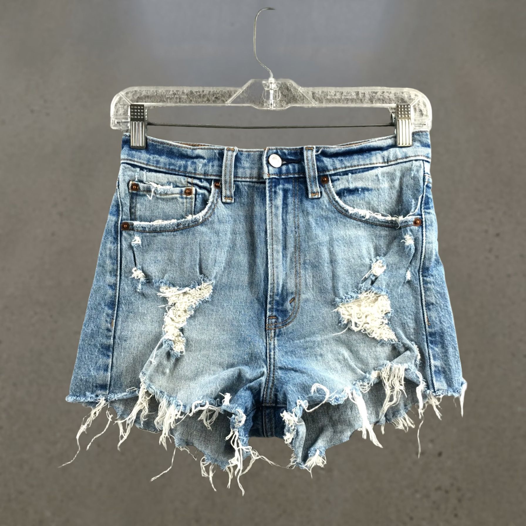 Abercrombie & Fitch Abercrombie & Fitch Mom Short Womens 26/2 Blue High Rise Zip Fly -- 27x2.5 Denim 5-Pocket Regular Mens? Size 26" / US 2 / IT 38 - 1 Thumbnail