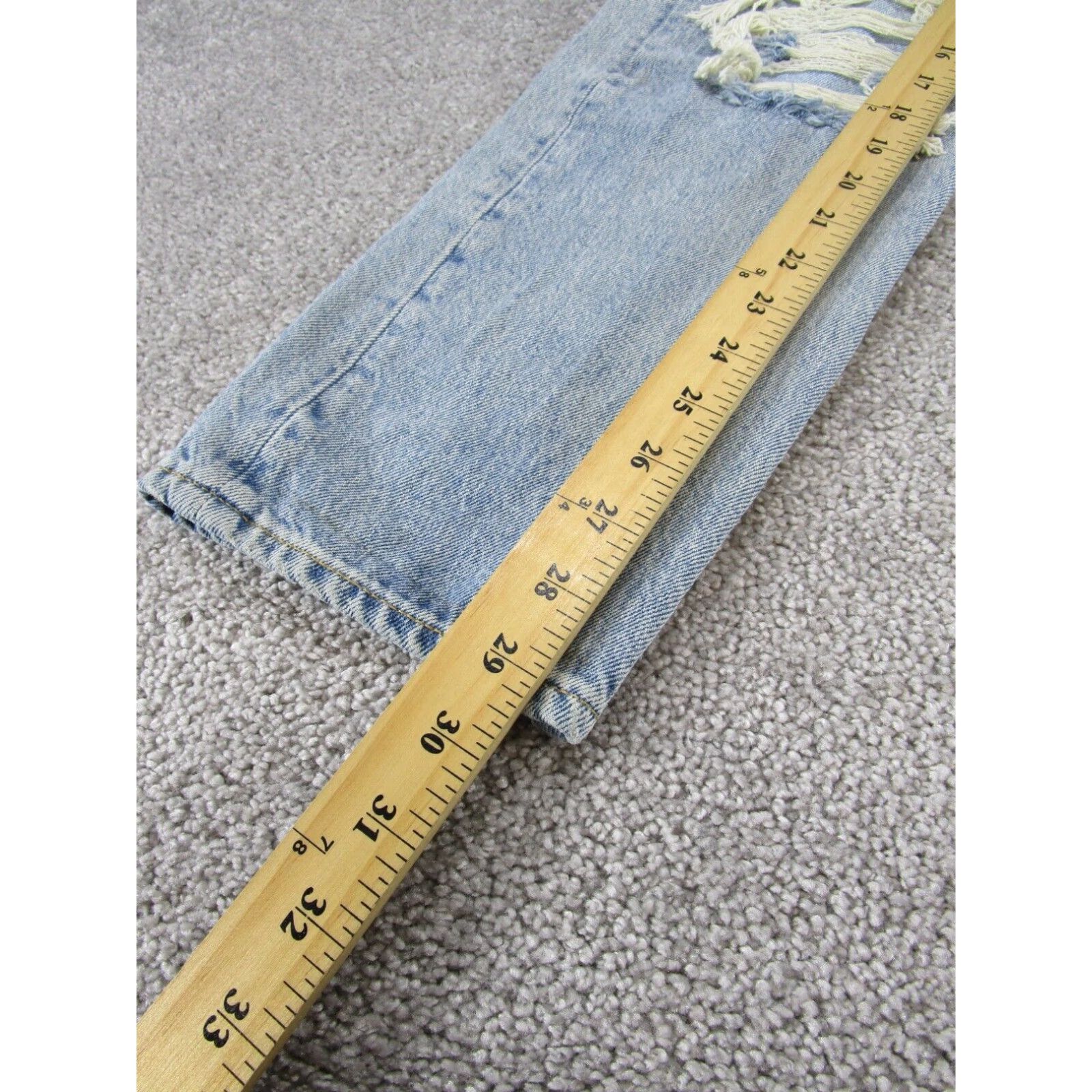 Levi's Levis 31 Mens Slim Fit Tapered Jeans Blue Light Wash Denim Size US 31 - 4 Thumbnail
