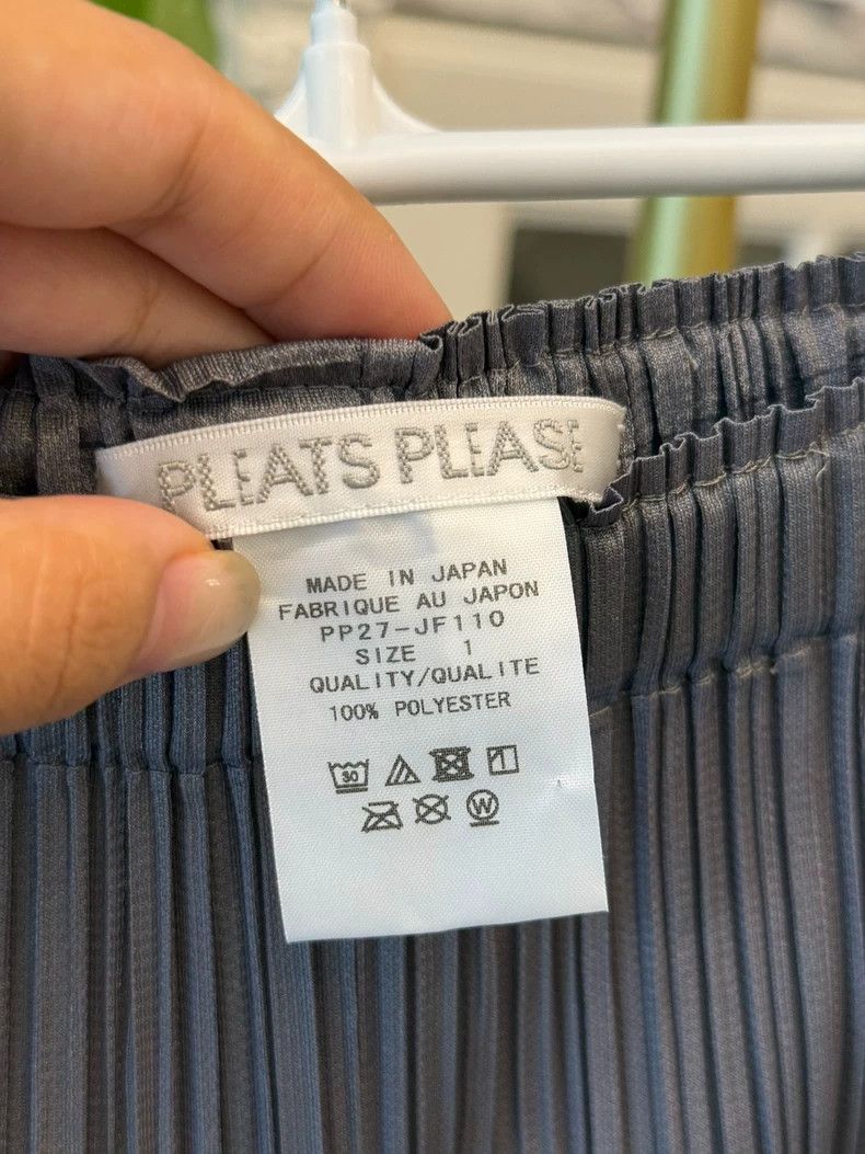 Issey Miyake Issey Miyake size:1 Dark grey pleated trousers Size 31" - 3 Thumbnail