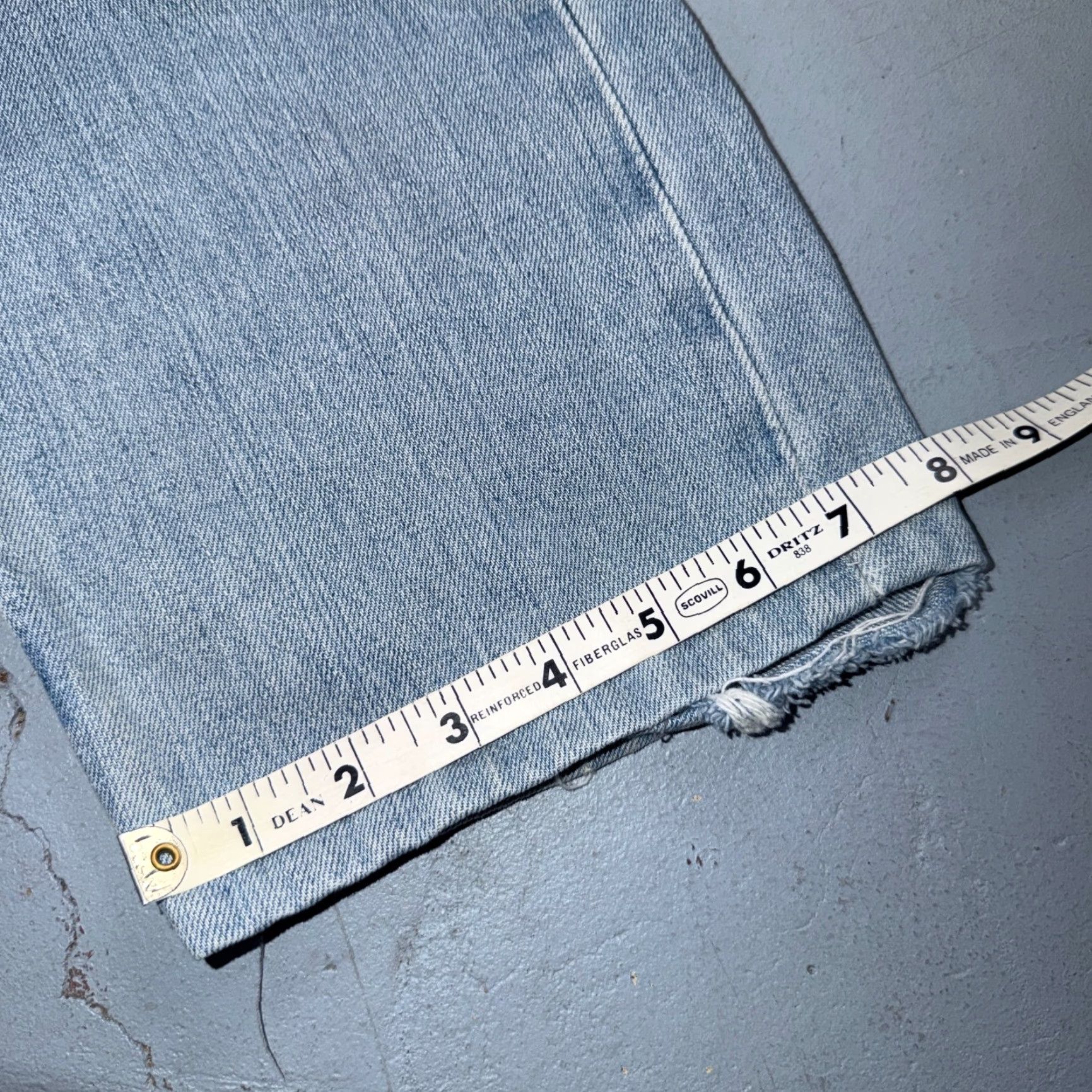 Levi's VINTAGE Levi's 501 Jeans 90s Straight Leg Light Wash Blue 30x29 Mens Size US 30 / EU 46 - 5 Thumbnail