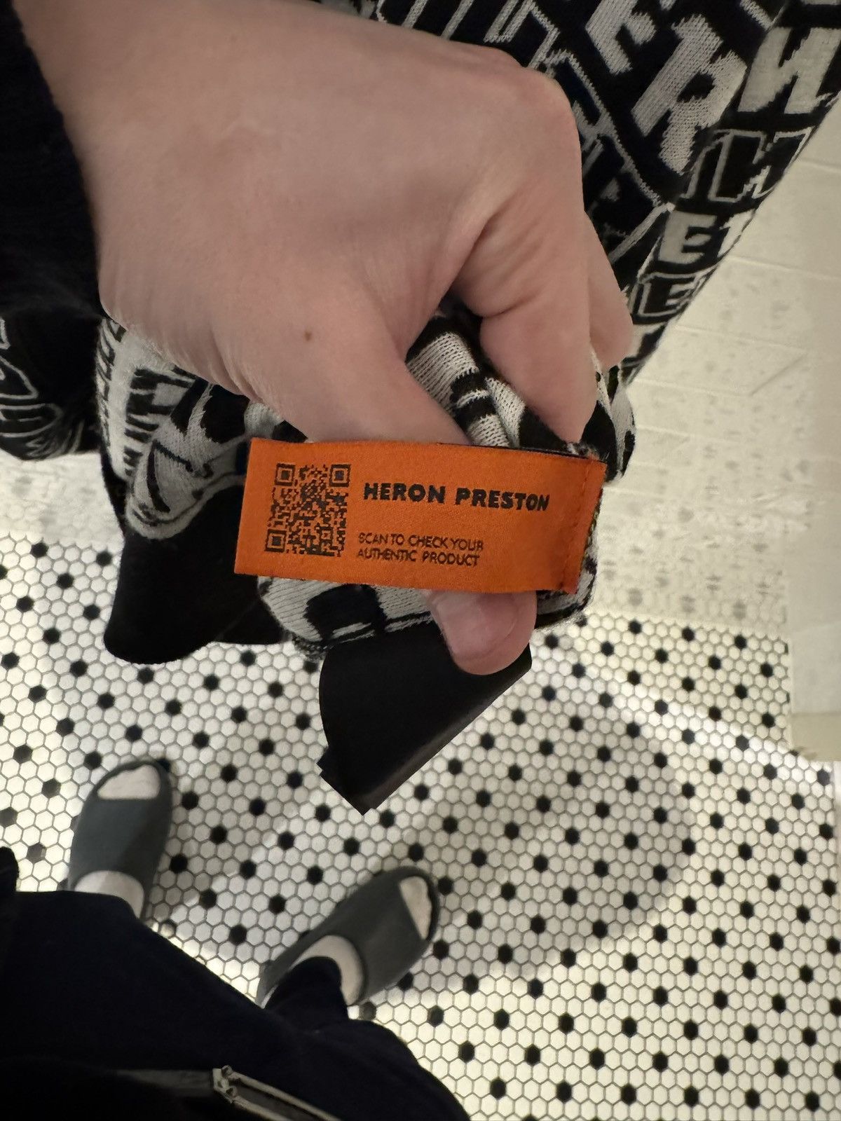 Heron Preston Heron Preston monogram sweater Size US L / EU 52-54 / 3 - 3 Thumbnail
