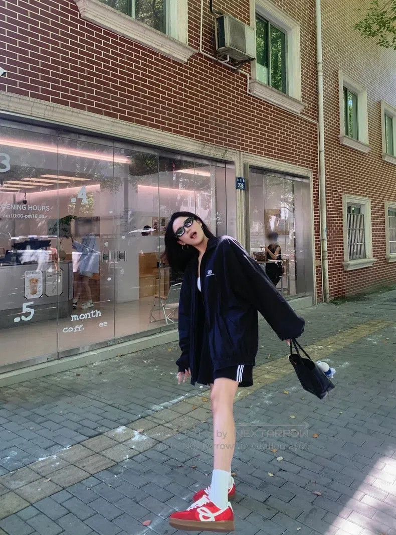 Balenciaga Balenciaga Logo letter emblem zip-up long-sleeve jacket co Size US S / EU 44-46 / 1 - 8 Thumbnail